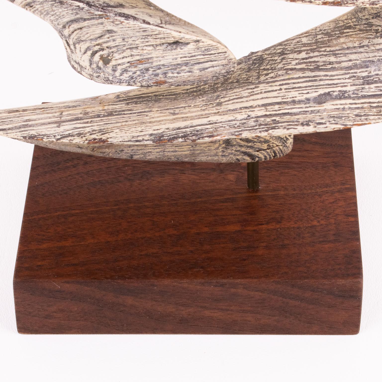 Scultura astratta in legno sbiancato della modernità di metà secolo, circa 1970 in vendita 2
