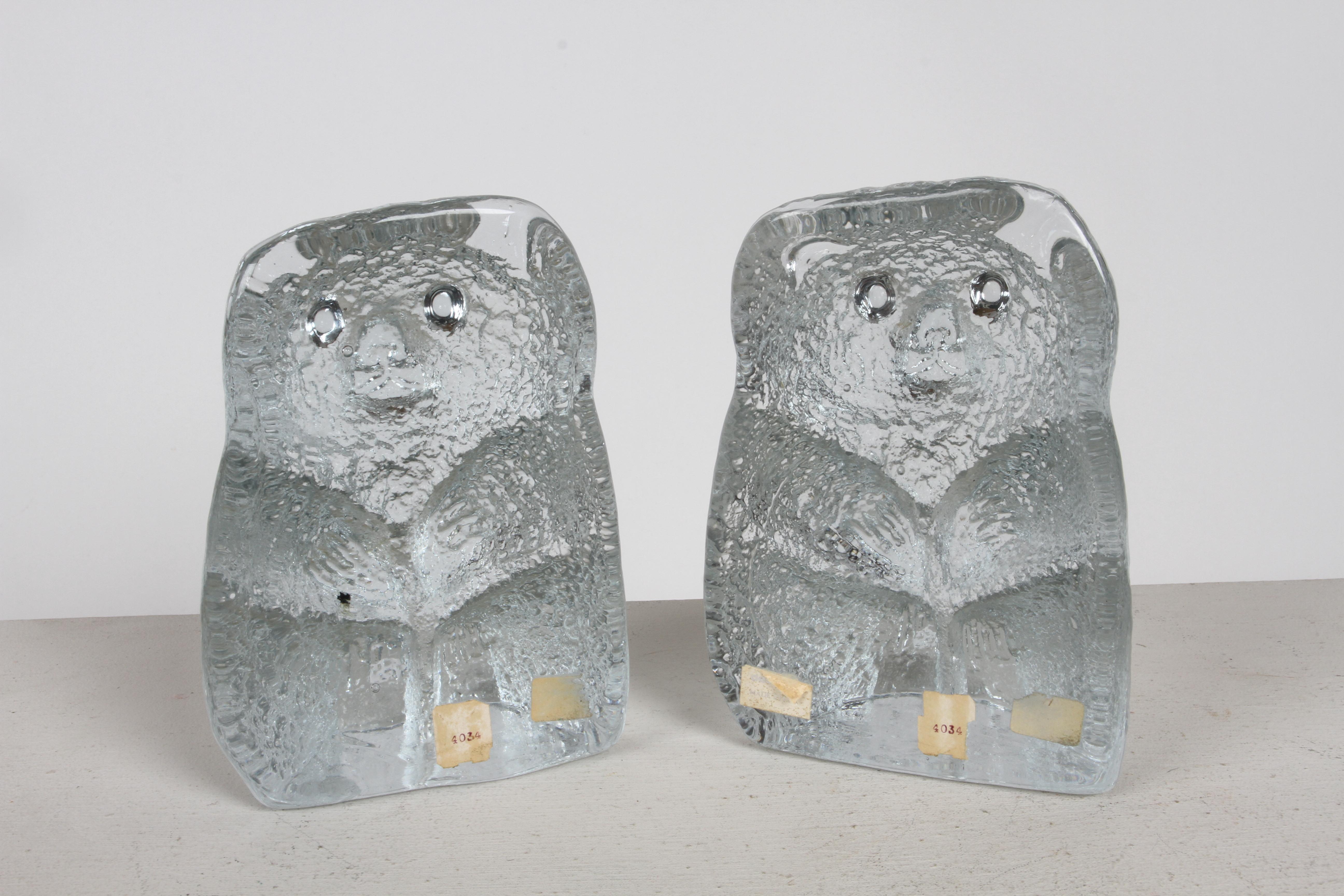 Mid-Century Modern Blenko Clear Textured Glass Bear Bookends by Wayne Husted For Sale 1