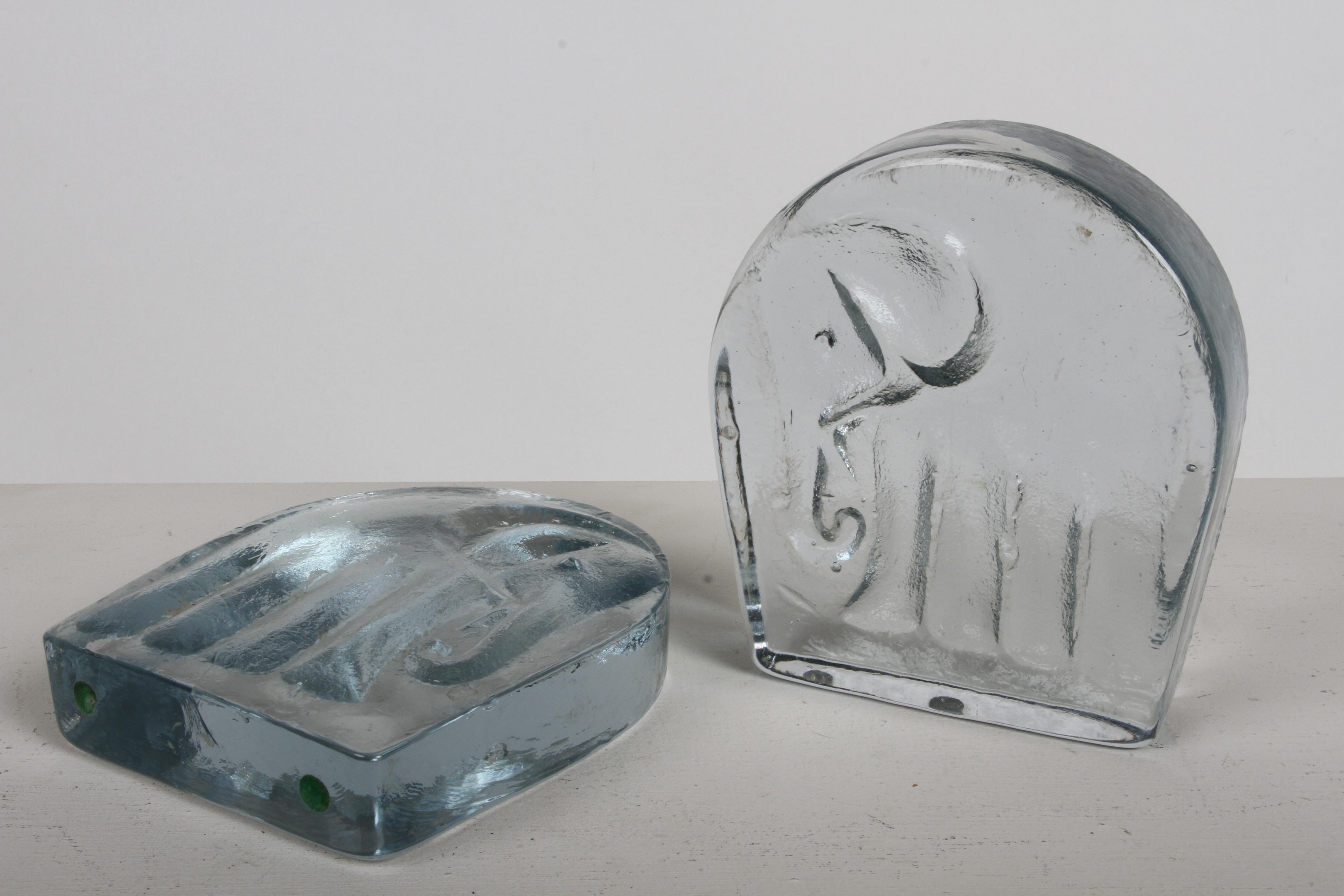 Mid-Century Modern Blenko Clear Textured Glass Elephant Bookends by Wayne Husted For Sale 5