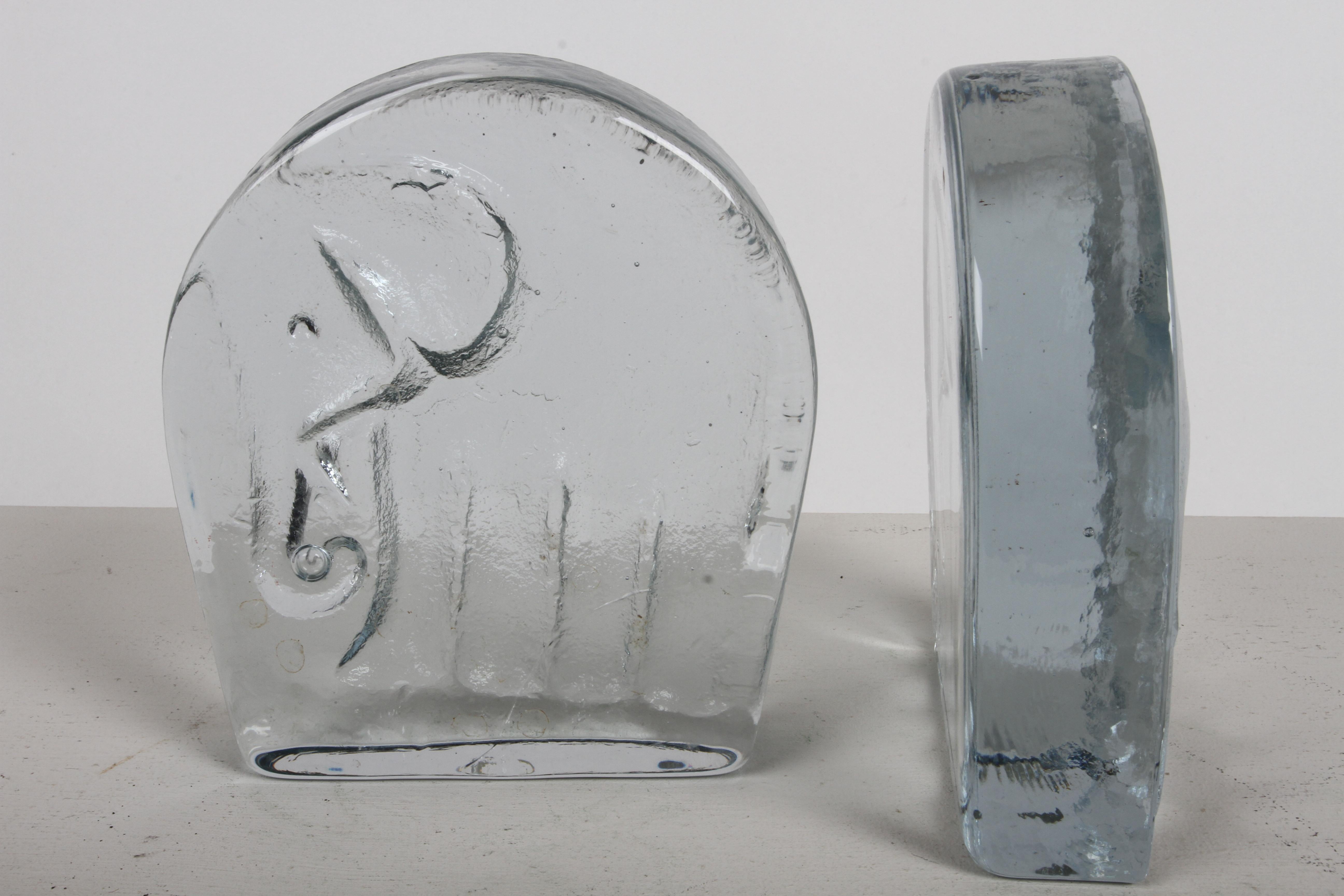 Mid-Century Modern Blenko Clear Textured Glass Elephant Bookends by Wayne Husted For Sale 7