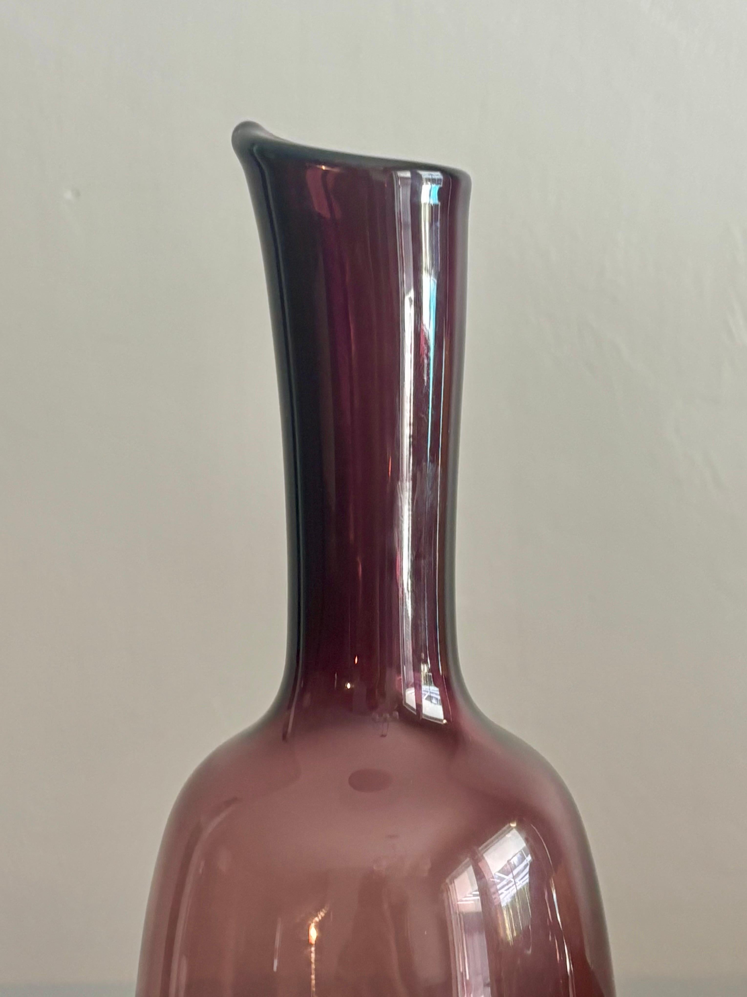 Jarrón estilo Blenko moderno de mediados de siglo Estadounidense en venta