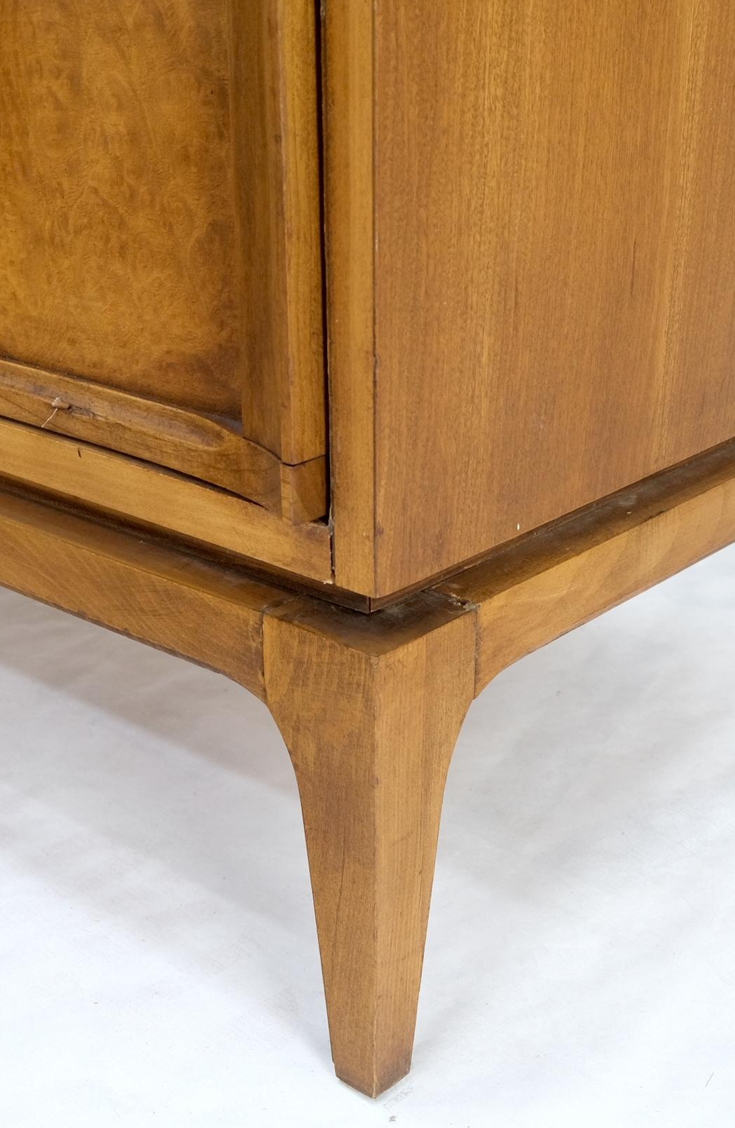 Commode haute à 6 tiroirs en bois de ronce blond clair, moderne du milieu du siècle dernier, Mint ! en vente 4