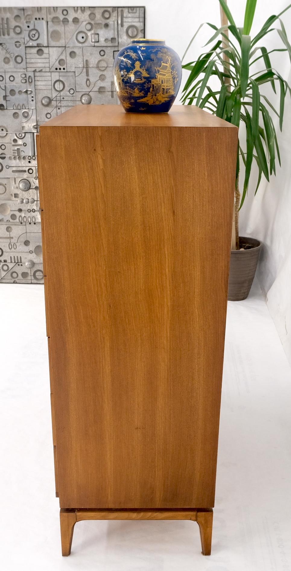Commode haute à 6 tiroirs en bois de ronce blond clair, moderne du milieu du siècle dernier, Mint ! en vente 11