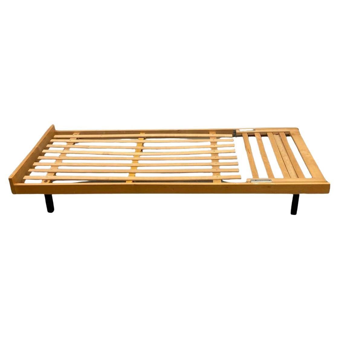 Mid century Modern Blonde beech wood Daybed in the style of Holma