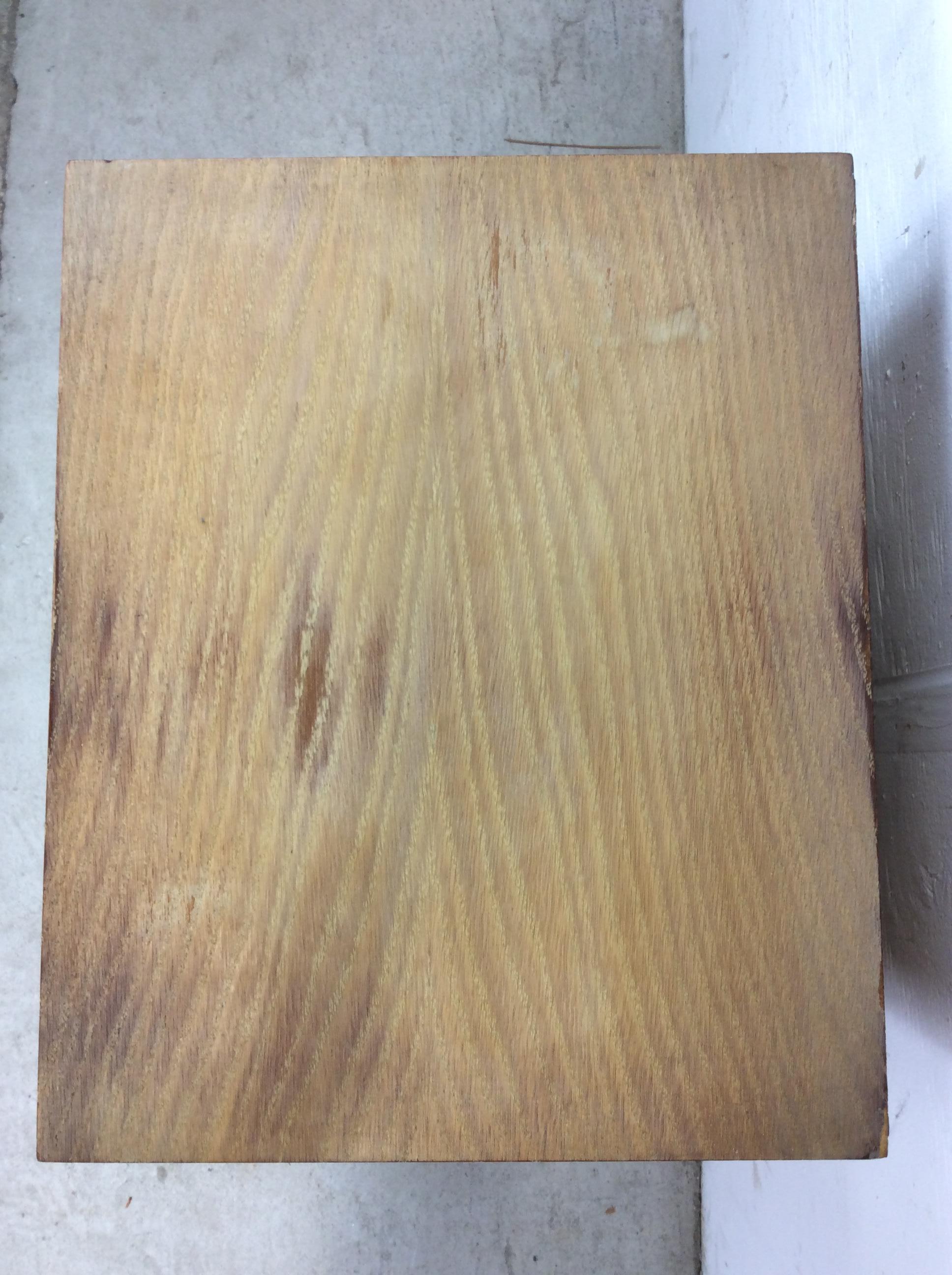 Table de chevet blonde avec tiroir et armoire, moderne du milieu du siècle en vente 9