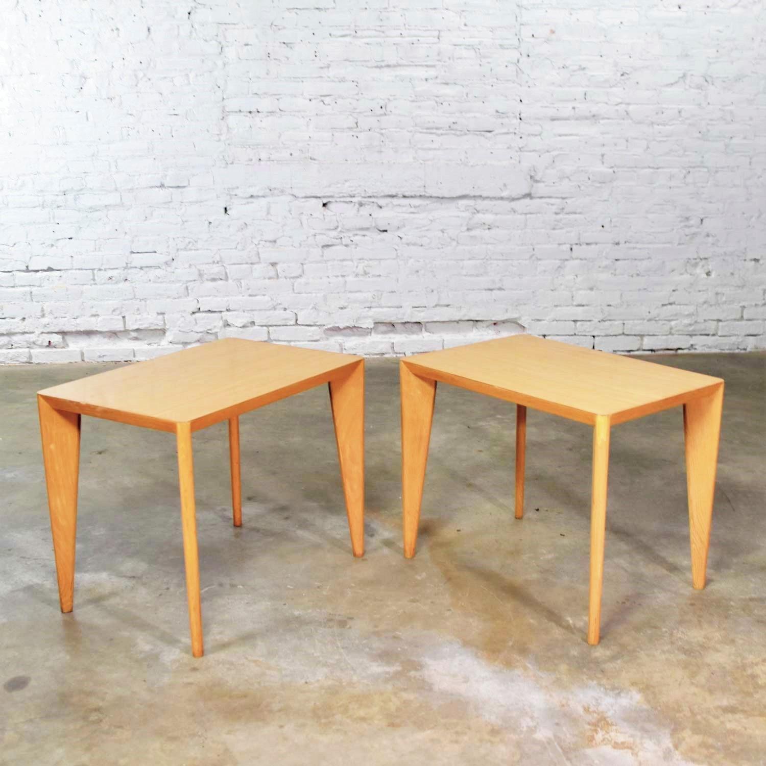 Mid-Century Modern Blonde Side Tables or End Tables with Laminate Tops a Pair For Sale 1