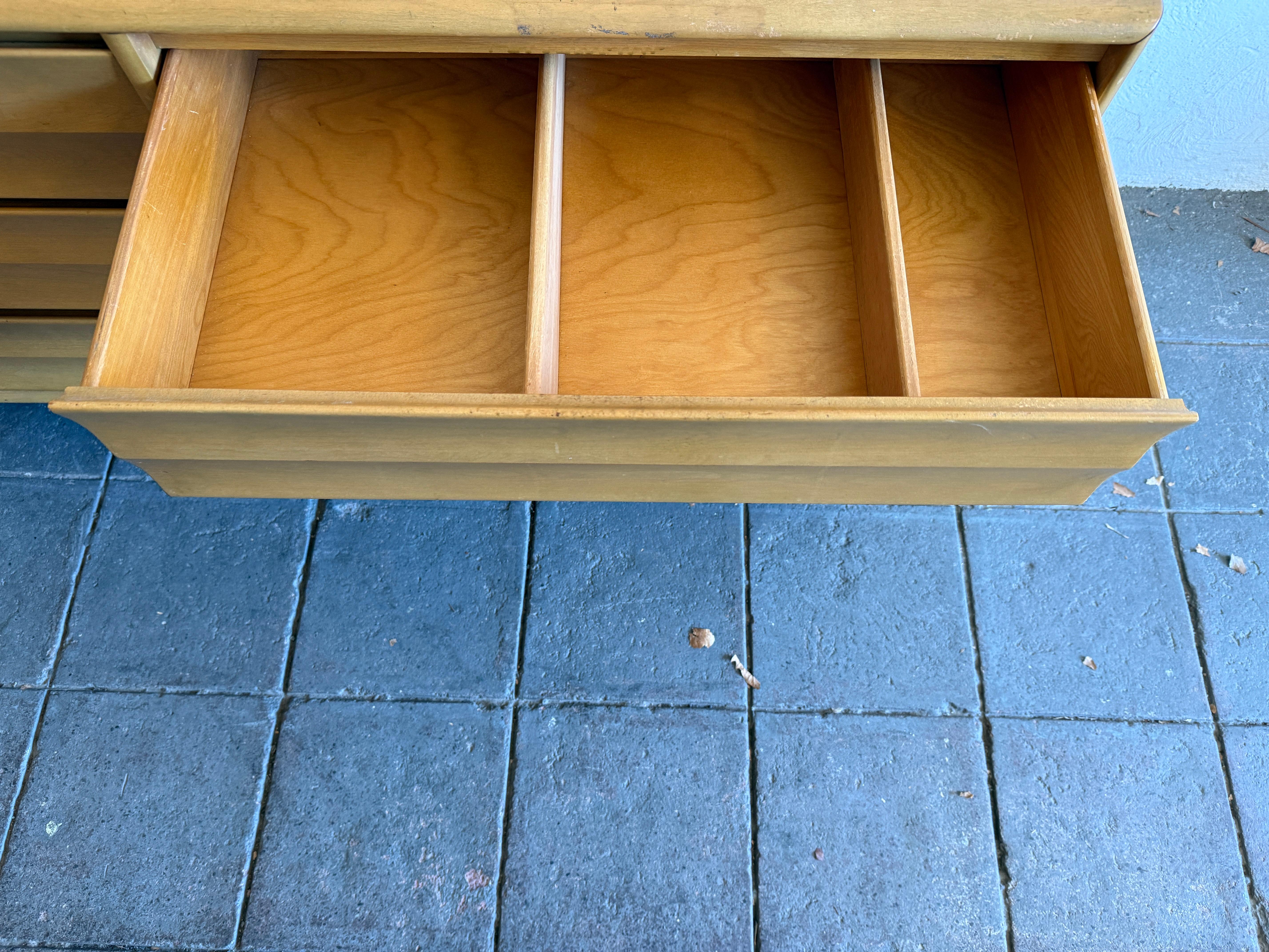 Mid-Century Modern Blonde Kommode aus massivem Ahornholz mit 6 Schubladen von Heywood Wakefield (Holzarbeit)