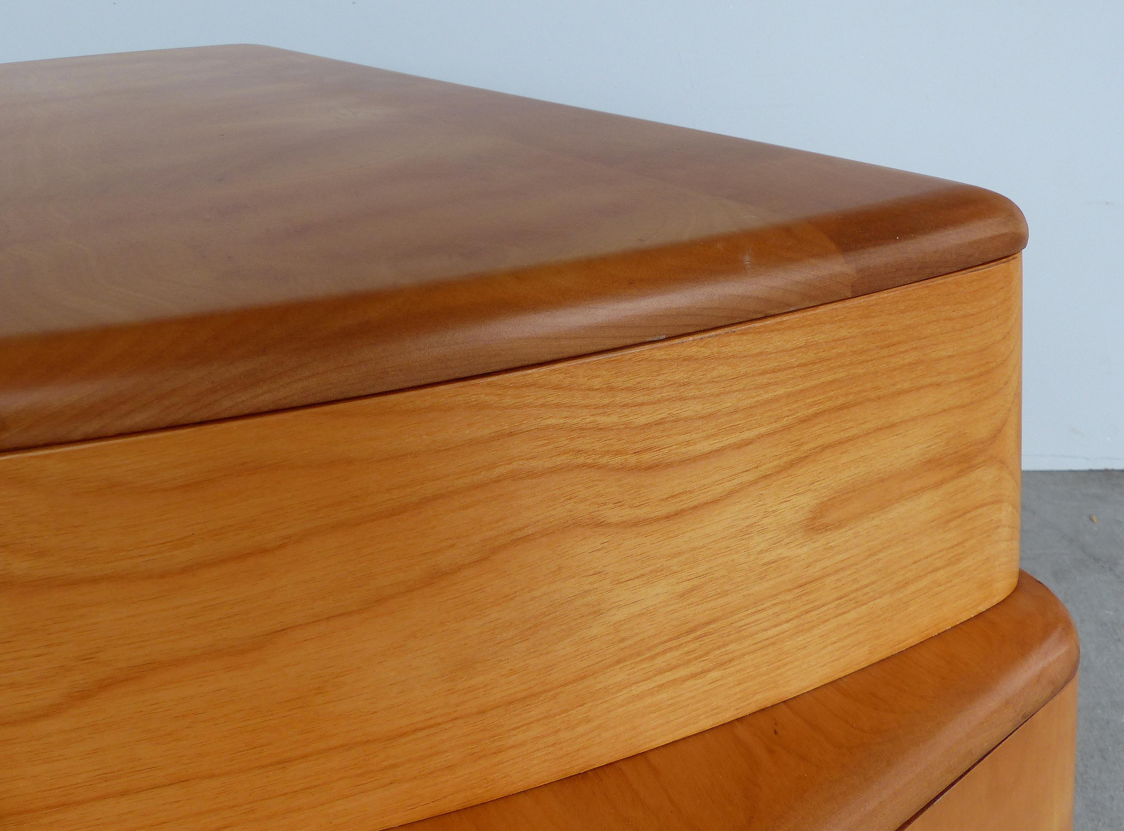 Mid-Century Modern Blonde Wood Corner Table 1