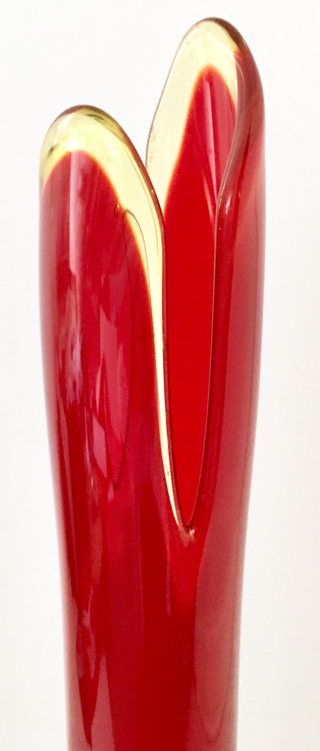 Mid-Century Modern Blown Art Glass Ruby and Amber Slag Glass Vase For Sale 1