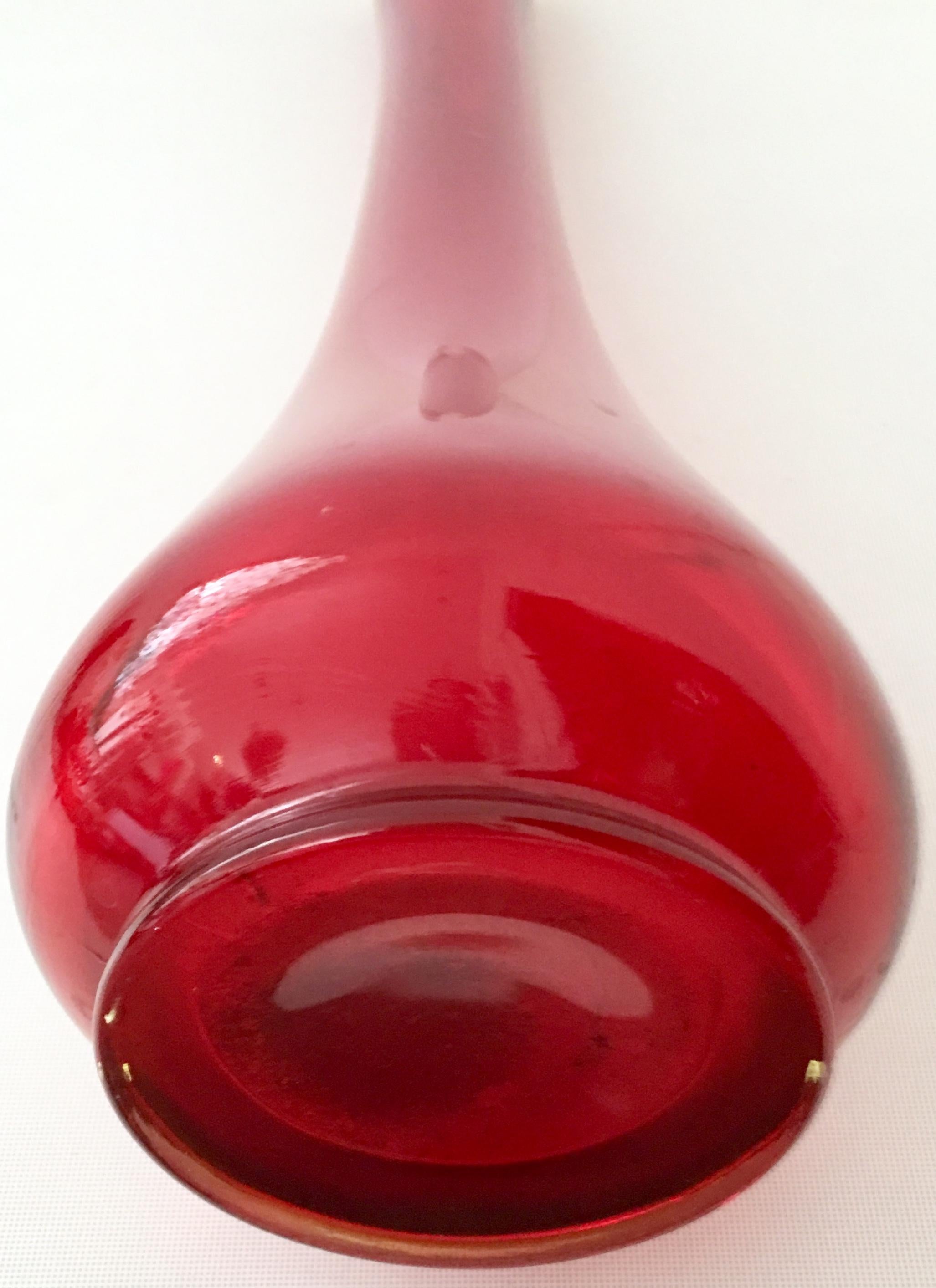 Mid-Century Modern Blown Art Glass Ruby and Amber Slag Glass Vase For Sale 3