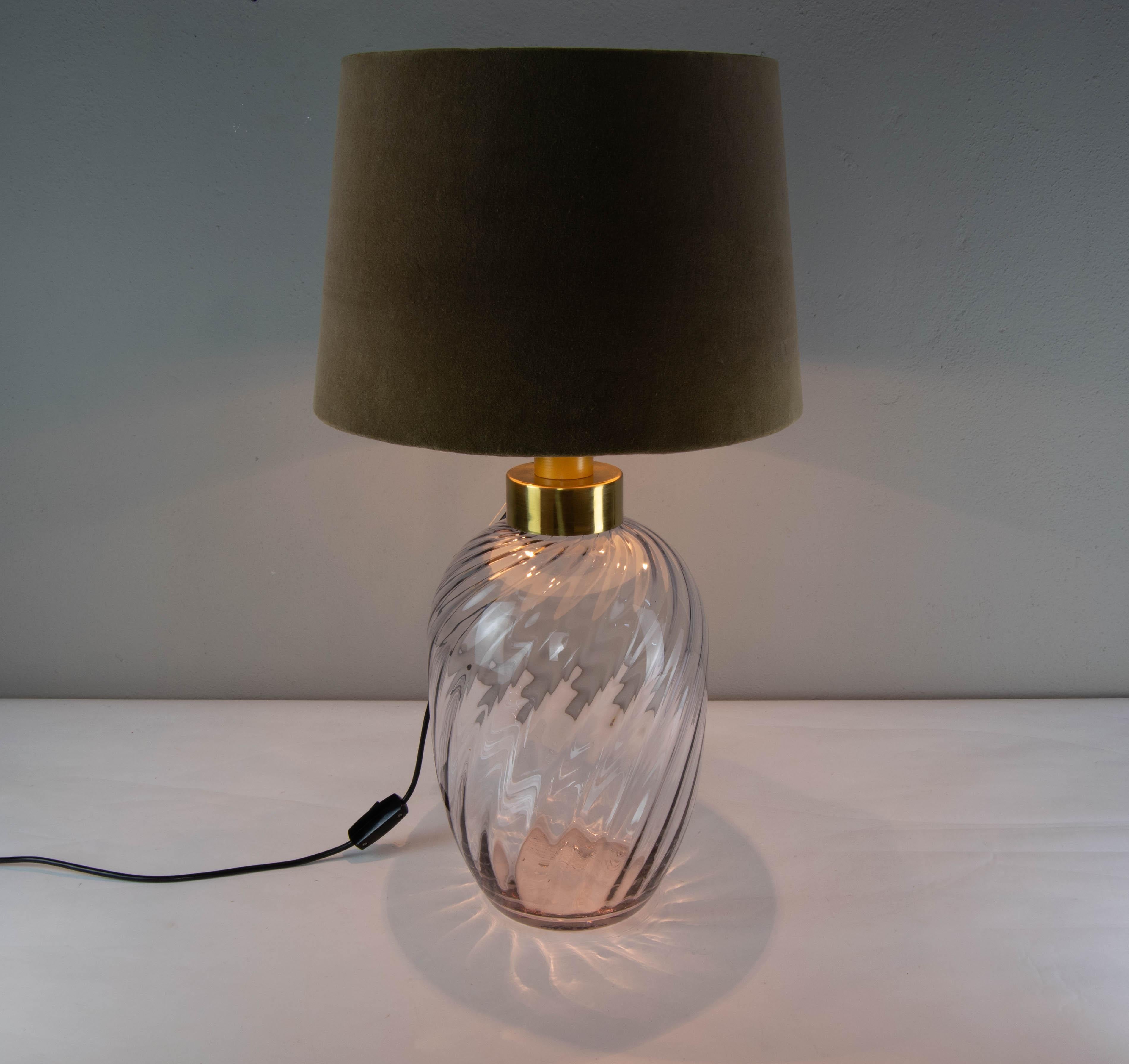 Mid-Century Modern Blown Glass and Brass Table Lamp Lumica Spain, 1970 For Sale 2