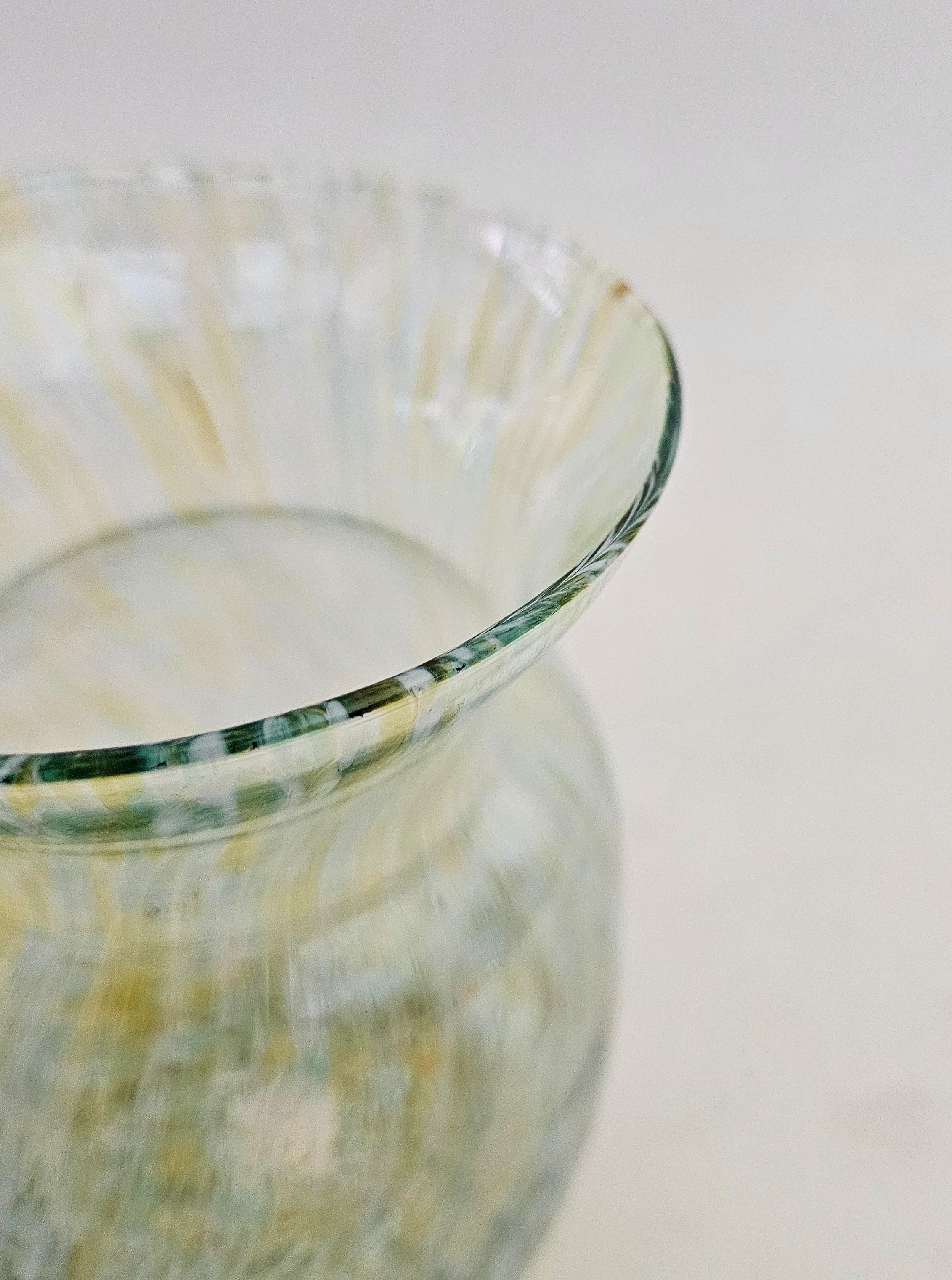 Mid-Century moderno Vaso in vetro soffiato multicolore Mid Century Modern Design Italia anni '70 in vendita