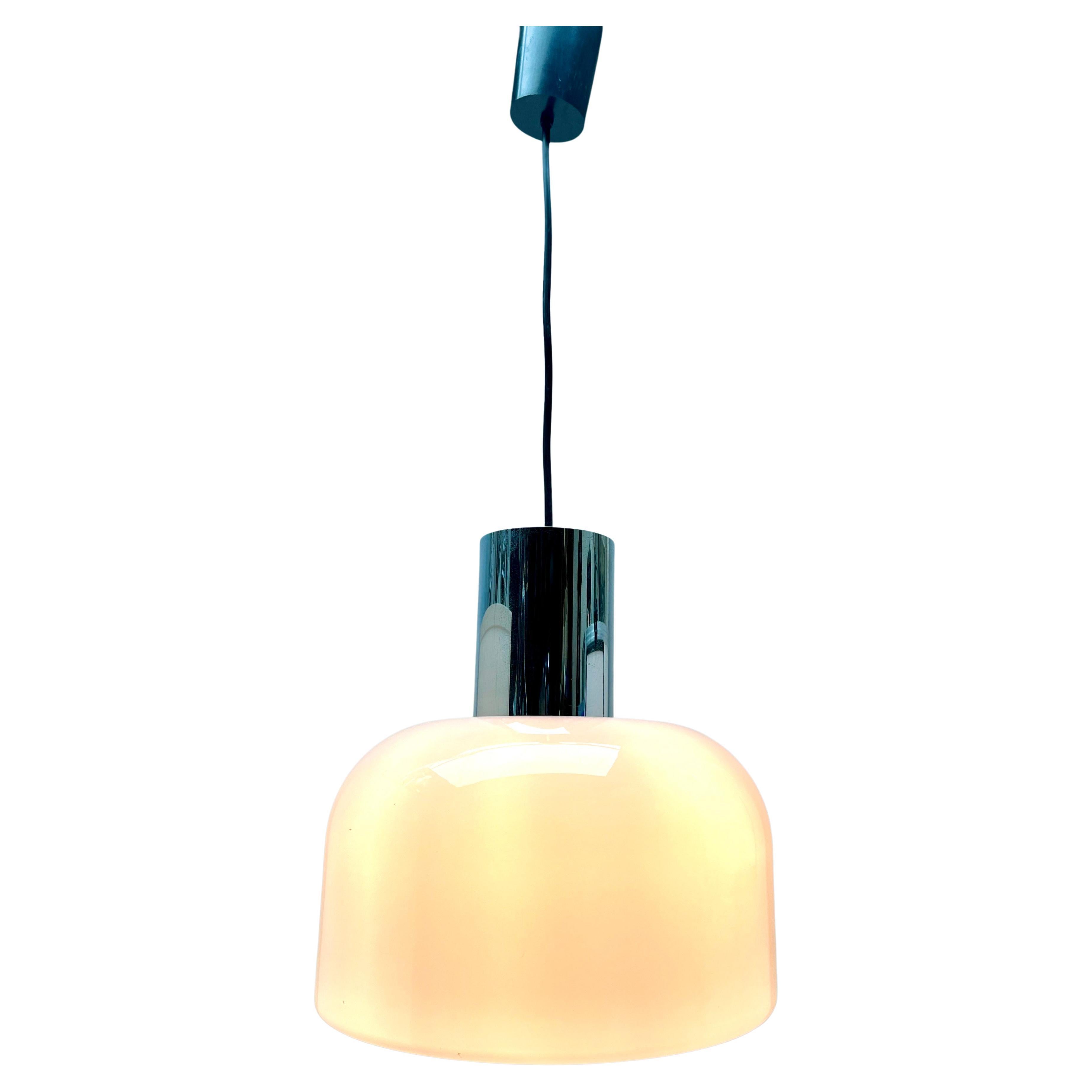 Glashütte Limburg Mid-Century Modern blown glass pendant/suspension fixture.

4 Pieces in stock

Size shade: Height 30 cm 11.81 inch, diameter 30 cm 11.81 inch 
On an adjustable cable.
As service: We can adjust the lamp height for you in advance if
