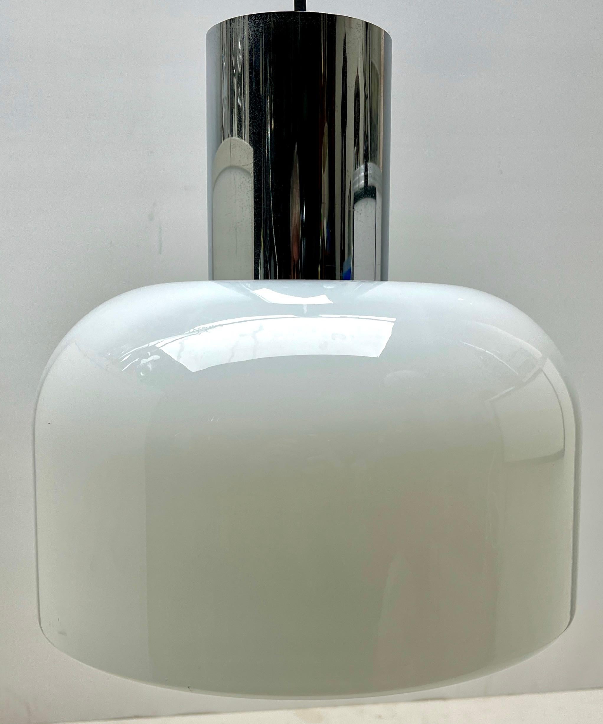 Mid-Century Modern Blown Glass Pendant/Suspension Fixture Glashütte Limburg For Sale 2