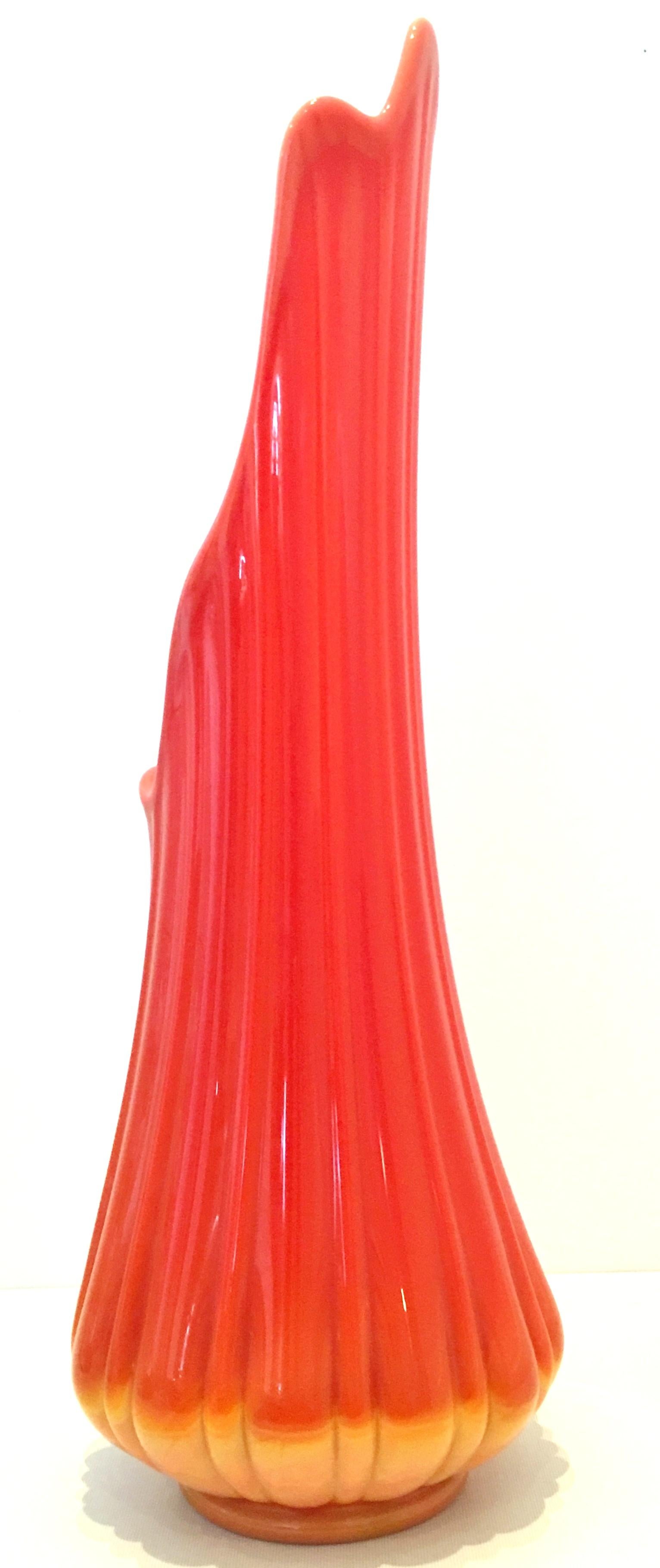 Américain Vase de baldaquin en verre soufflé moderne du milieu du XXe siècle