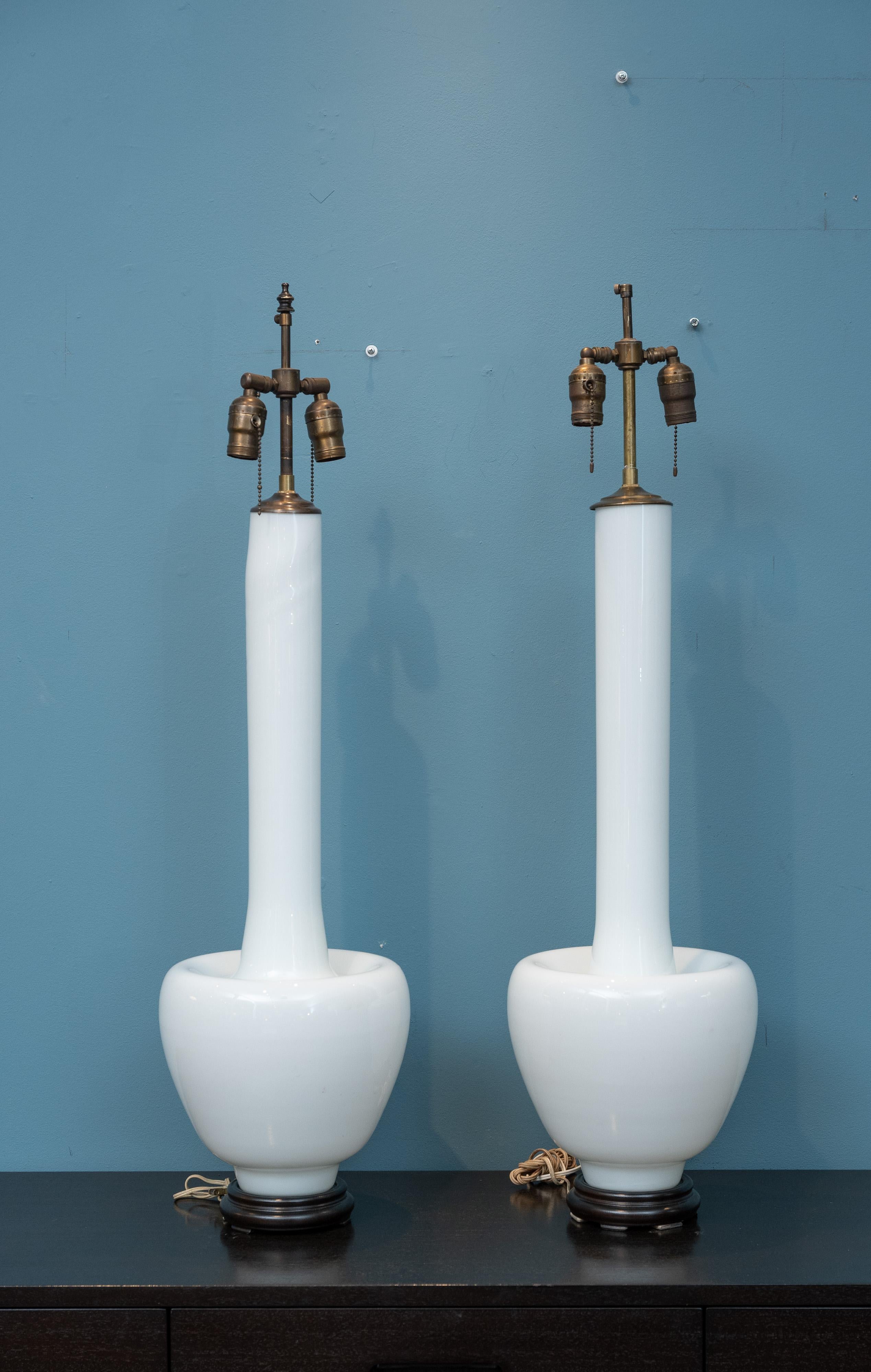 Mid-Century Modern Lampes de table en verre soufflé modernes du milieu du siècle en vente