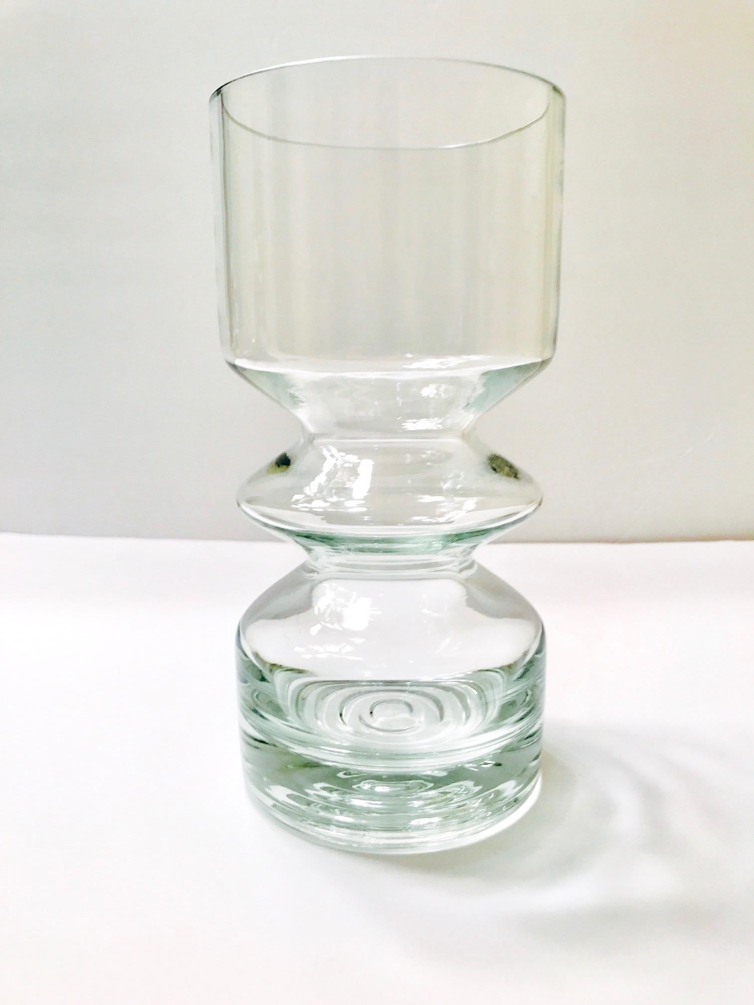 Mid-Century Modern Blown Glass Vase from Finland by Riihimäen Lasi Oy 4