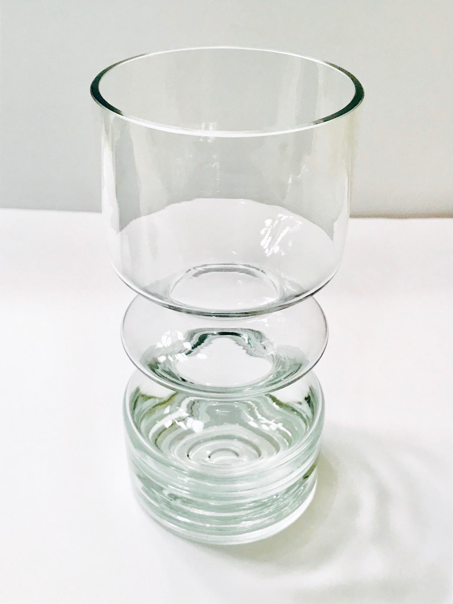 Mid-Century Modern Blown Glass Vase from Finland by Riihimäen Lasi Oy In Excellent Condition In Fort Lauderdale, FL