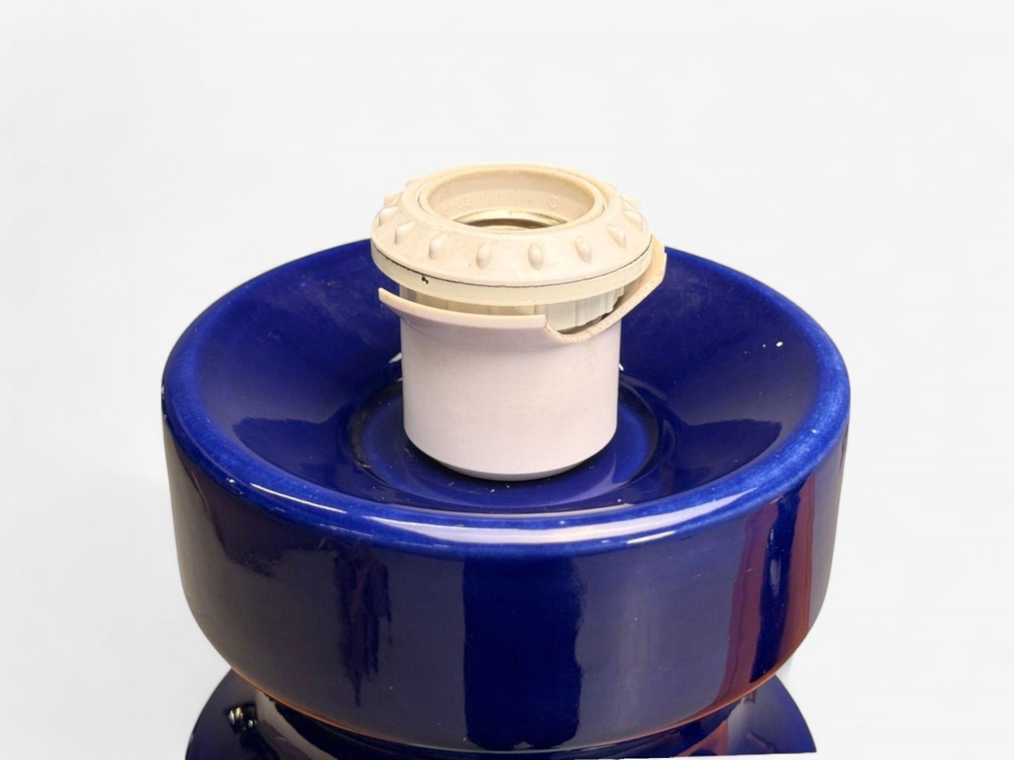 Milieu du XXe siècle Modernité du milieu du siècle, céramique bleue, lampes de table, États-Unis, années 1960 en vente