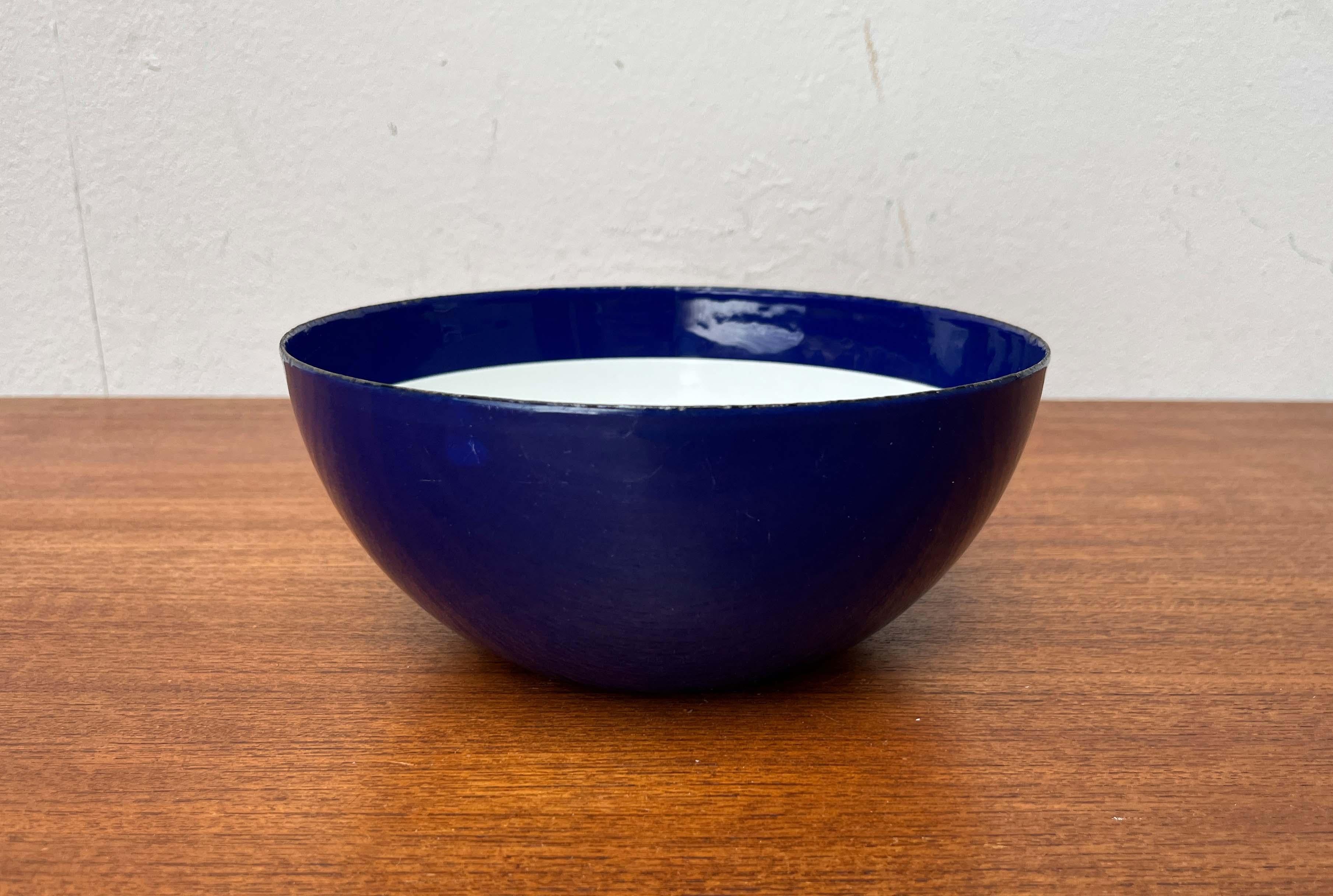 Blaue Emaille-Schale von Kaj Franck für Finel, Finnland, 1960er Jahre, Mitte des Jahrhunderts (Metall) im Angebot