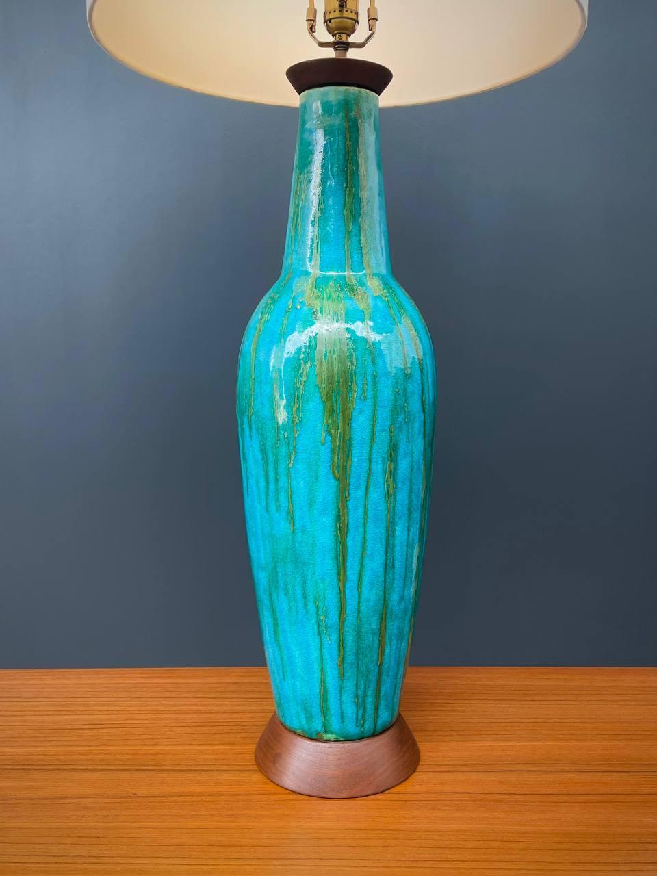 Mid-Century Modern Blue Glazed Ceramic Table Lamp For Sale 3