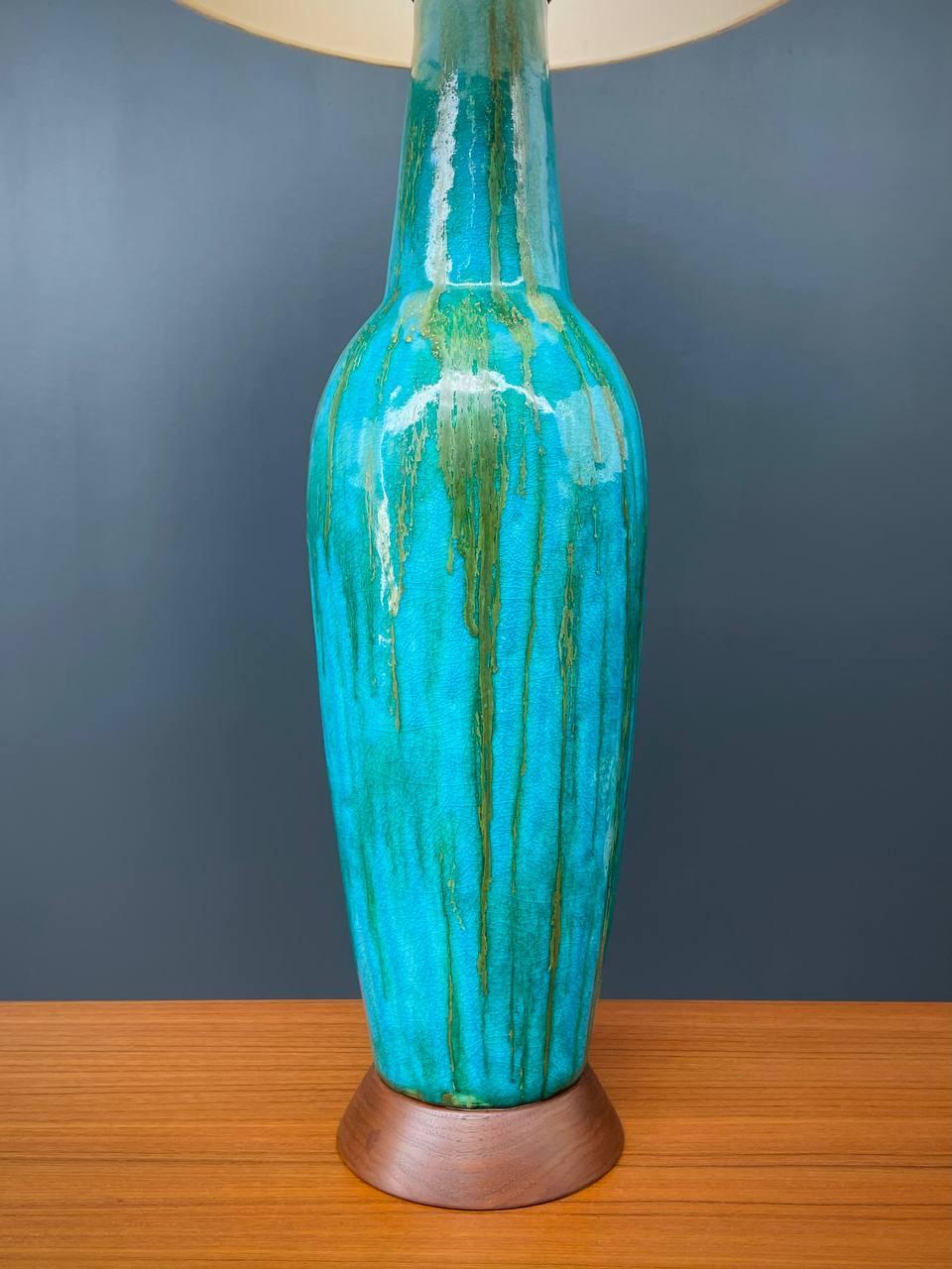 Mid-Century Modern Blue Glazed Ceramic Table Lamp For Sale 4