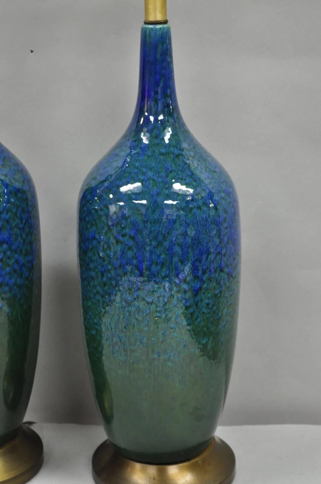 Paire de lampes de table en céramique émaillée bleue et verte 