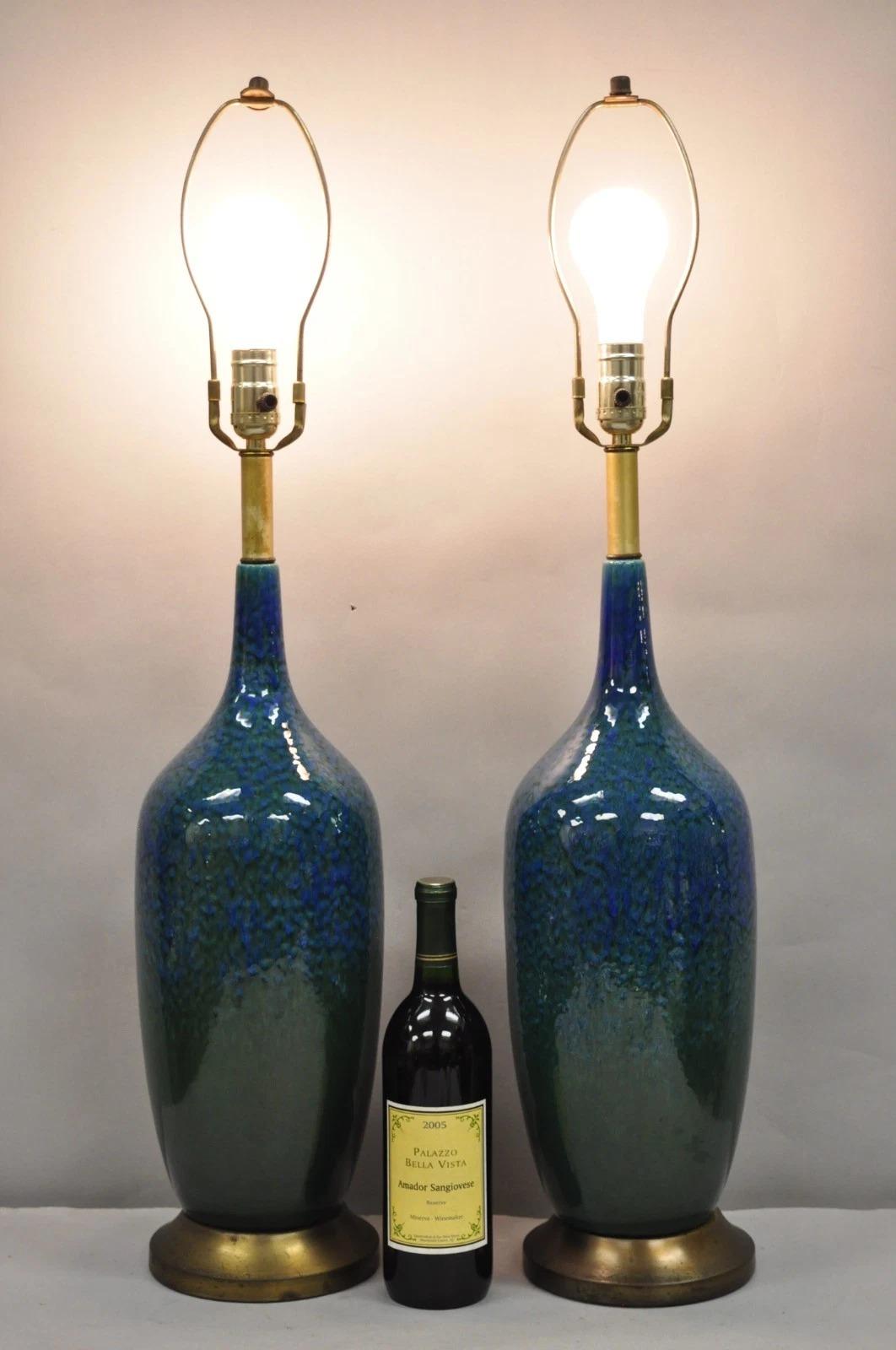 Paire de lampes de table en céramique émaillée bleue et verte 