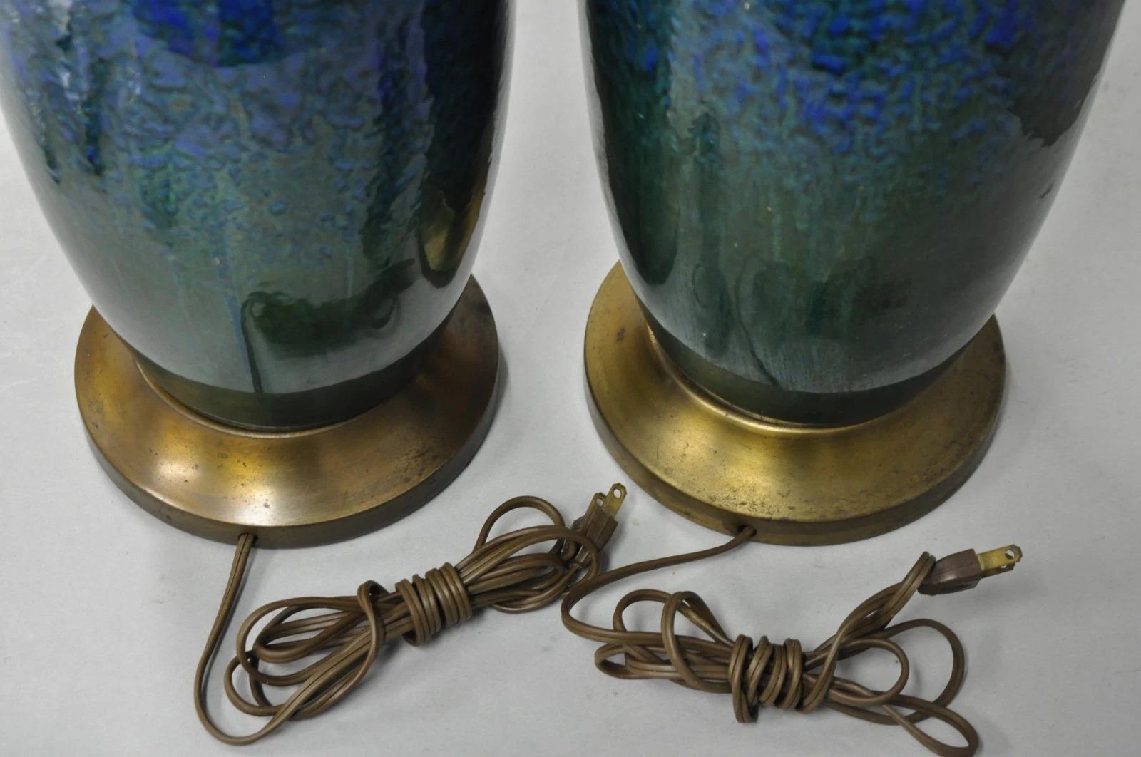 Paire de lampes de table en céramique émaillée bleue et verte 