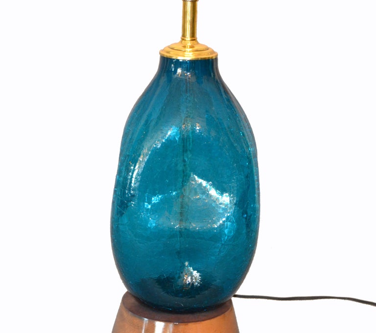 Mid-Century Modern Blue Hand Blown Art Glass Table Lamp  In Good Condition For Sale In Miami, FL