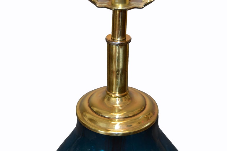 Late 20th Century Mid-Century Modern Blue Hand Blown Art Glass Table Lamp  For Sale