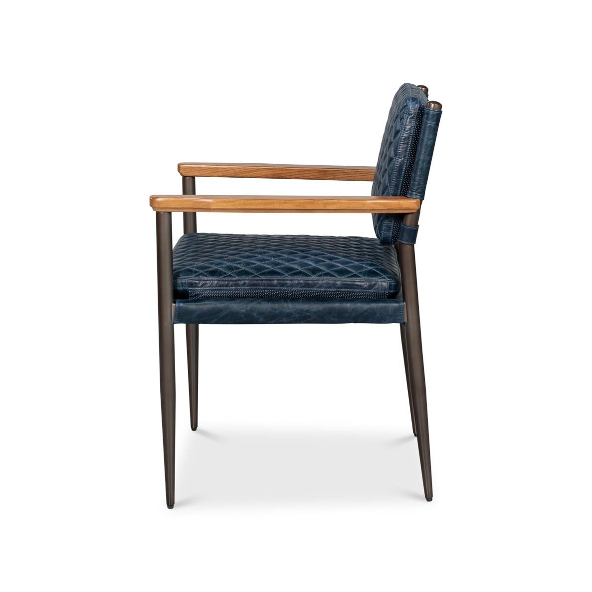 Mid-Century Modern Fauteuil en cuir bleu moderne du milieu du siècle en vente