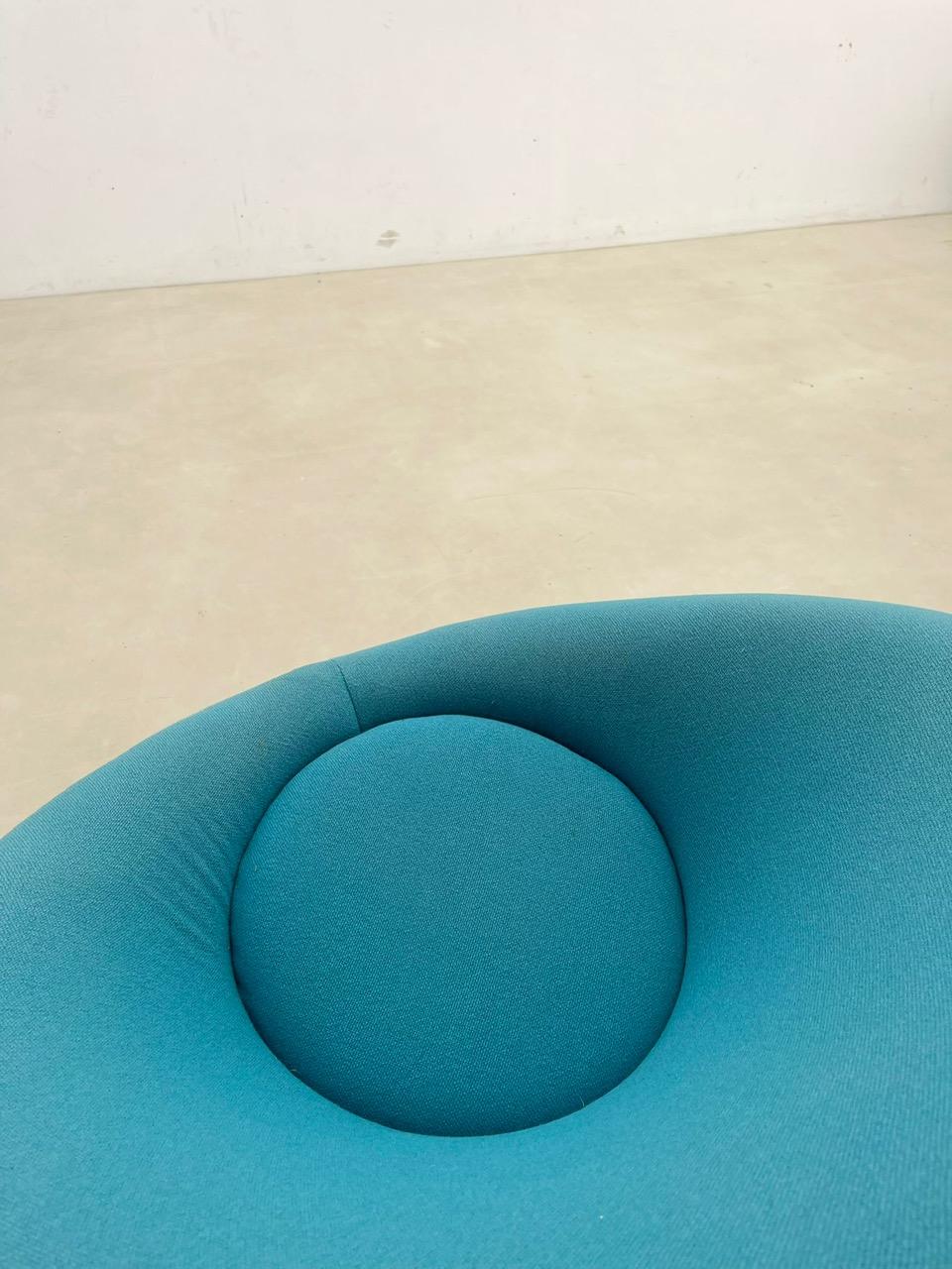 Mid-Century Modern Blue Mushroom Chair by Pierre Paulin, Original Upholstery 3
