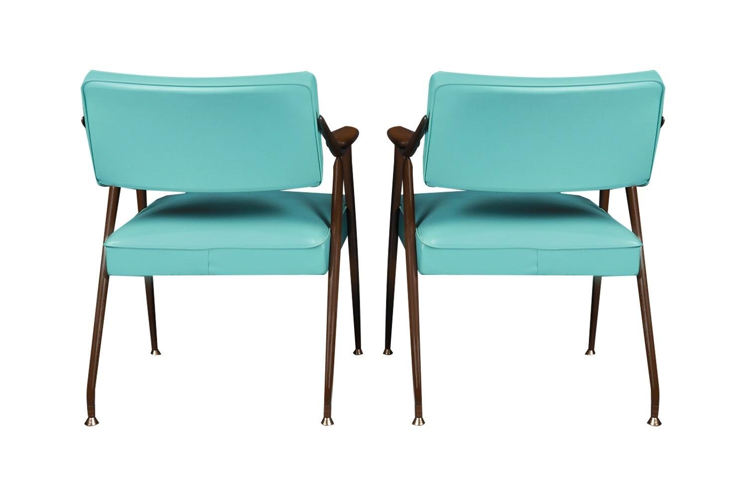 Mid-20th Century Mid-Century Modern Blue Pair Armchairs Viko Baumritter 1959 USA