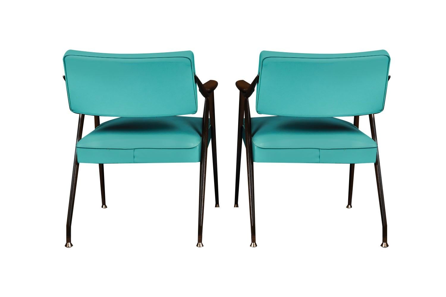 American Mid-Century Modern Blue Pair Armchairs Viko Baumritter 1959 USA For Sale