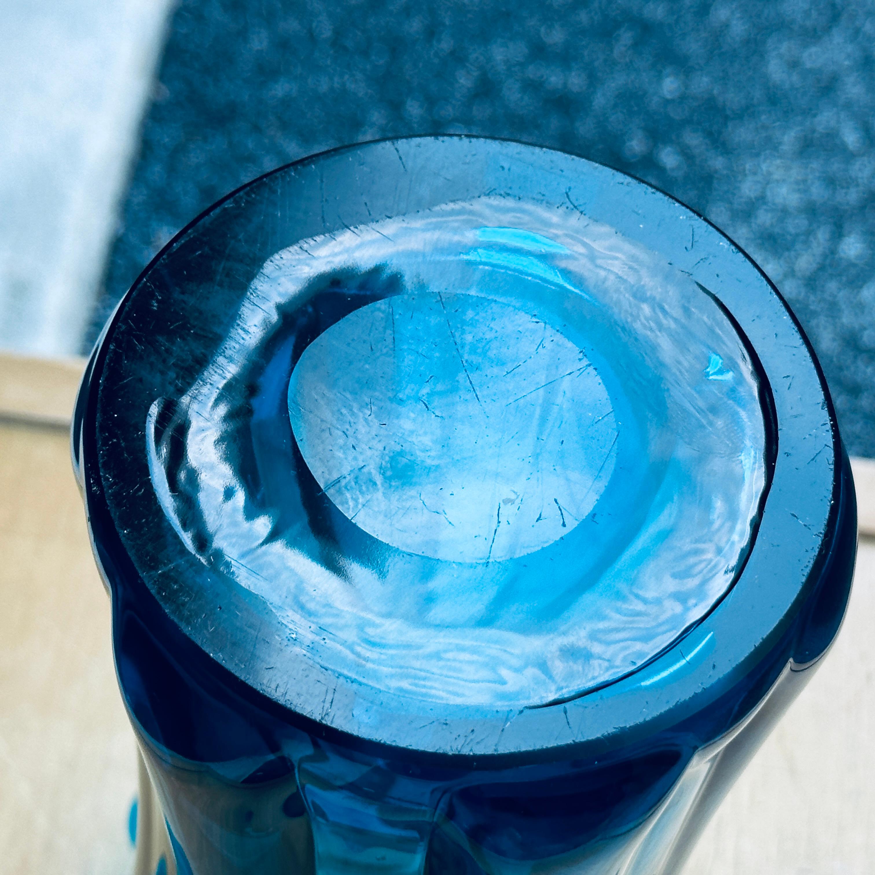 Vase en verre soufflé 