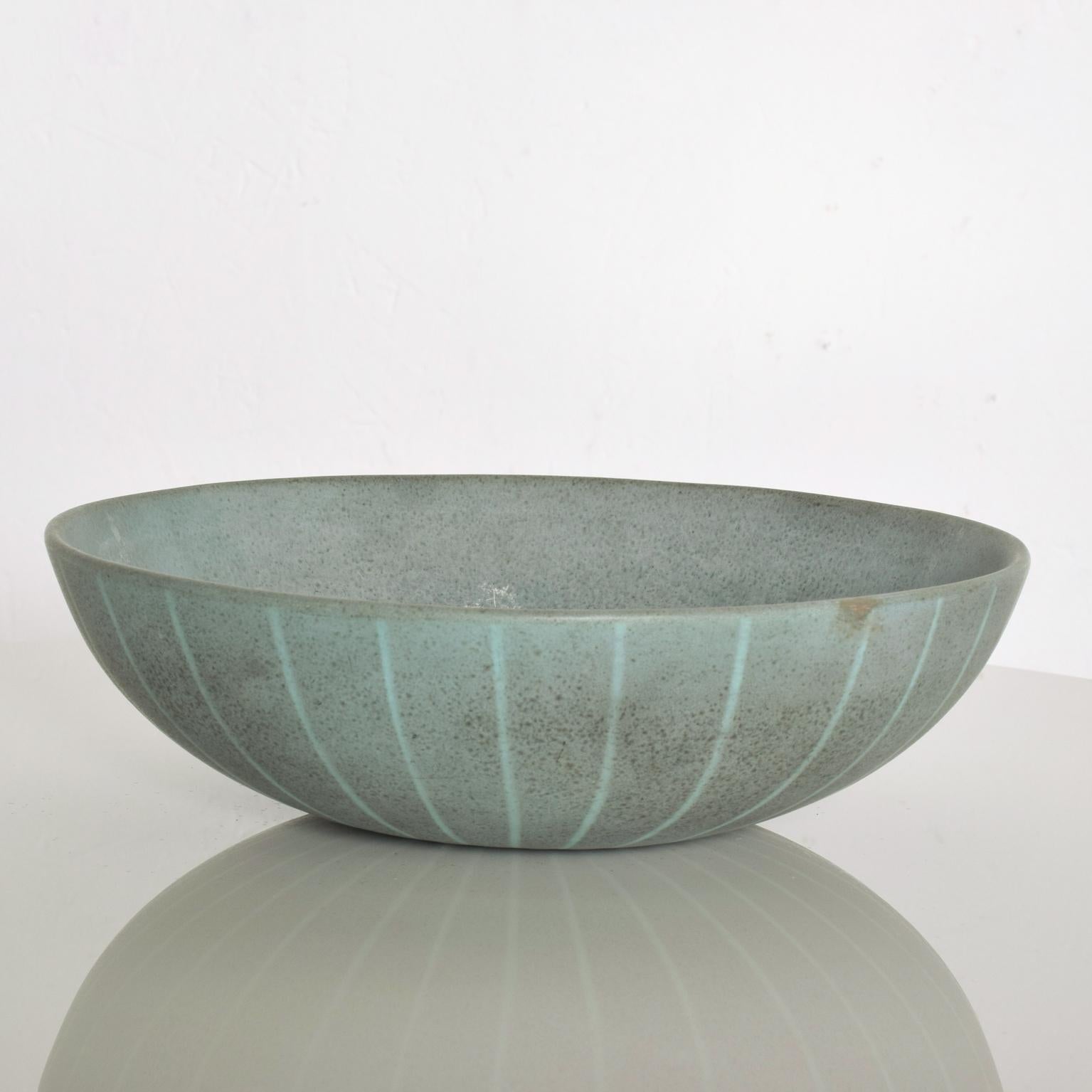 Mid-Century Modern Blue Scandinavian Bowl Decorative Pottery, Finland 1
