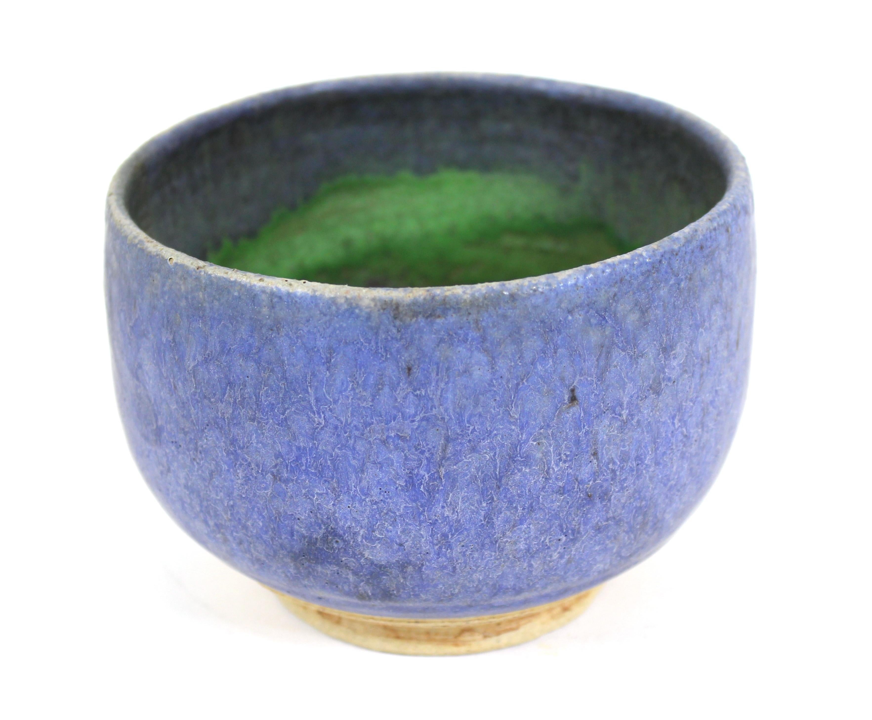 North American Mid-Century Modern Blue Stoneware Pottery Bowl
