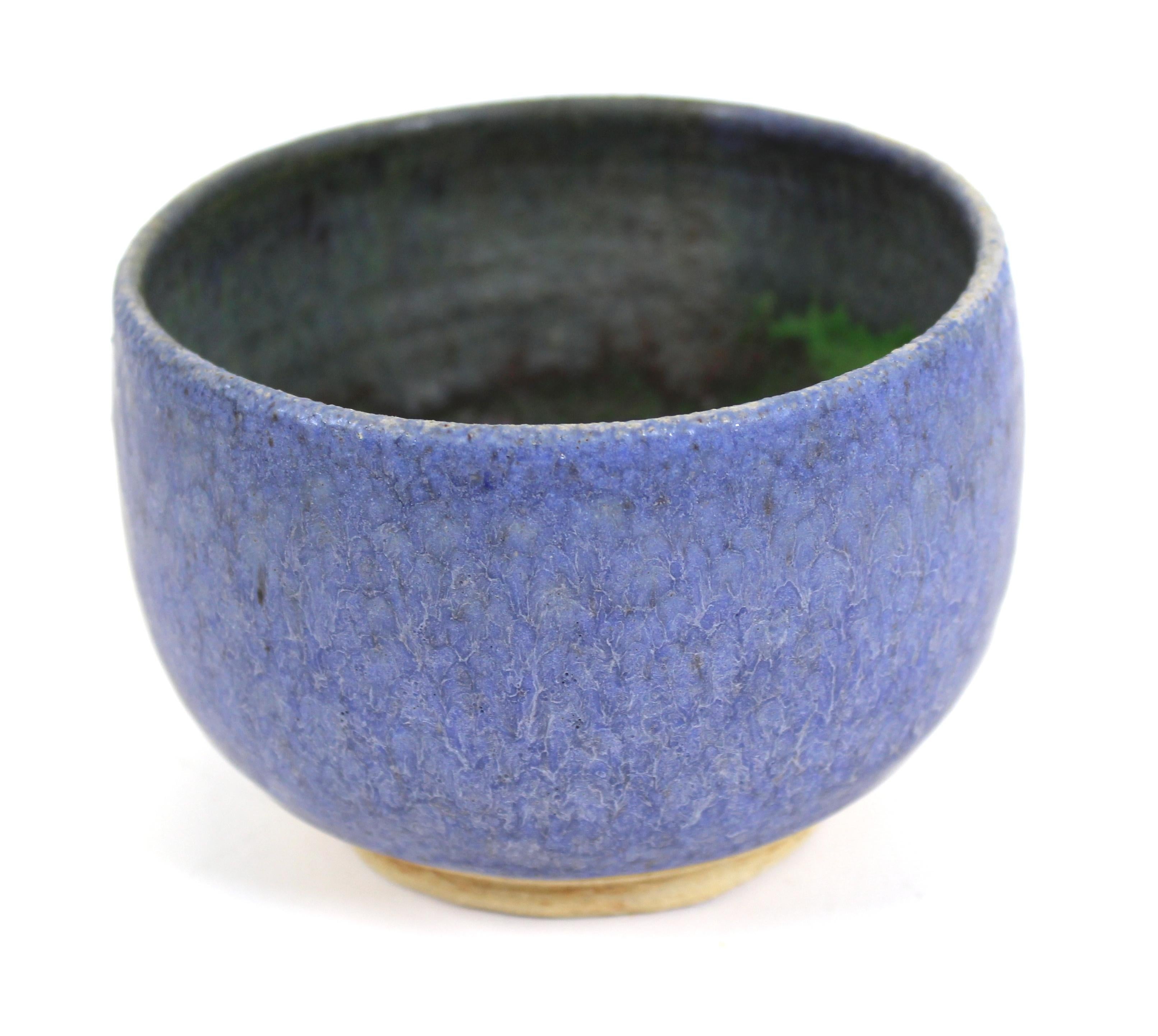 Mid-Century Modern Blue Stoneware Pottery Bowl In Good Condition In New York, NY