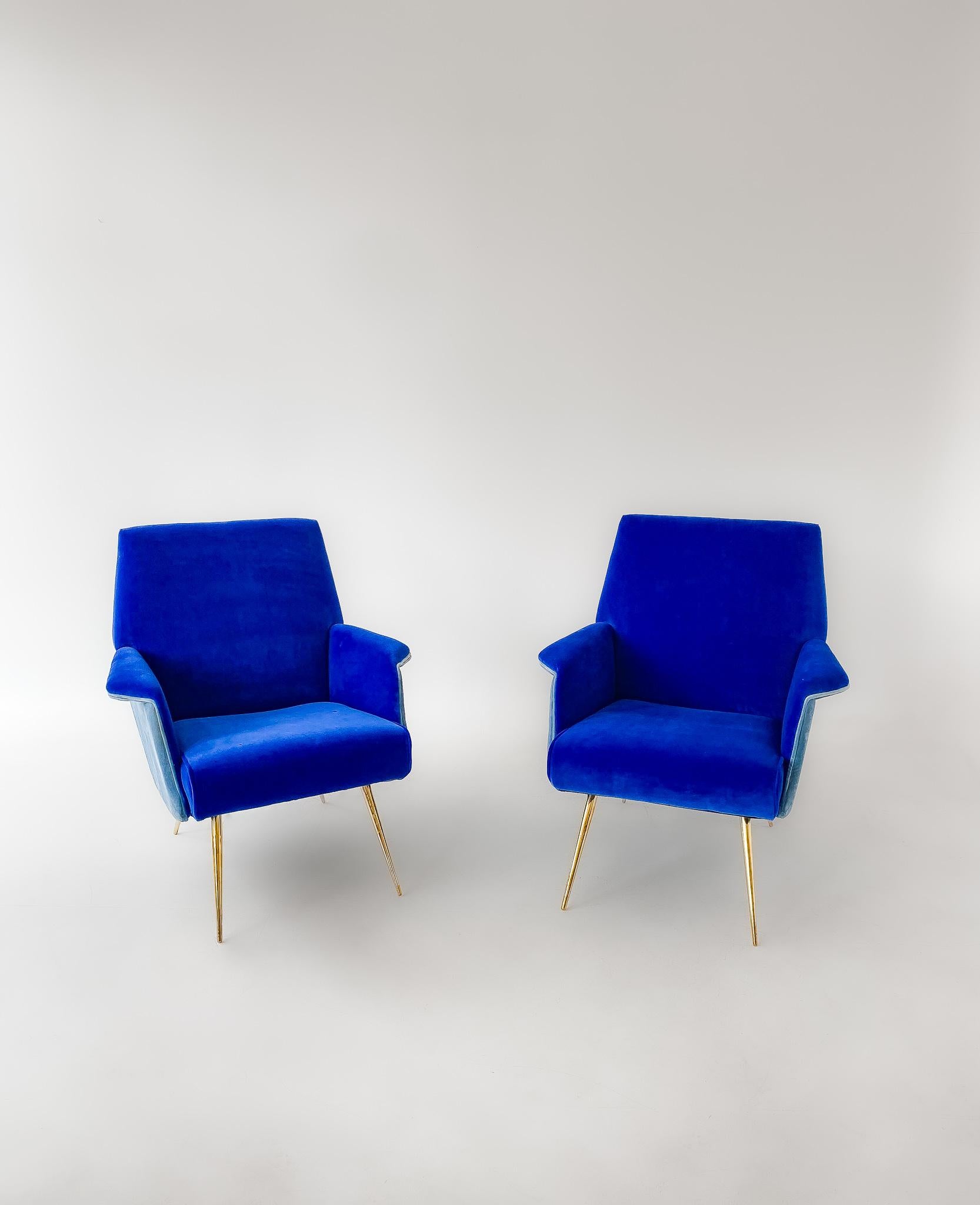 Italian Mid-Century Modern Blue Velvet Lounge Chairs by Giuseppe Rossi, Italy, 1950s
