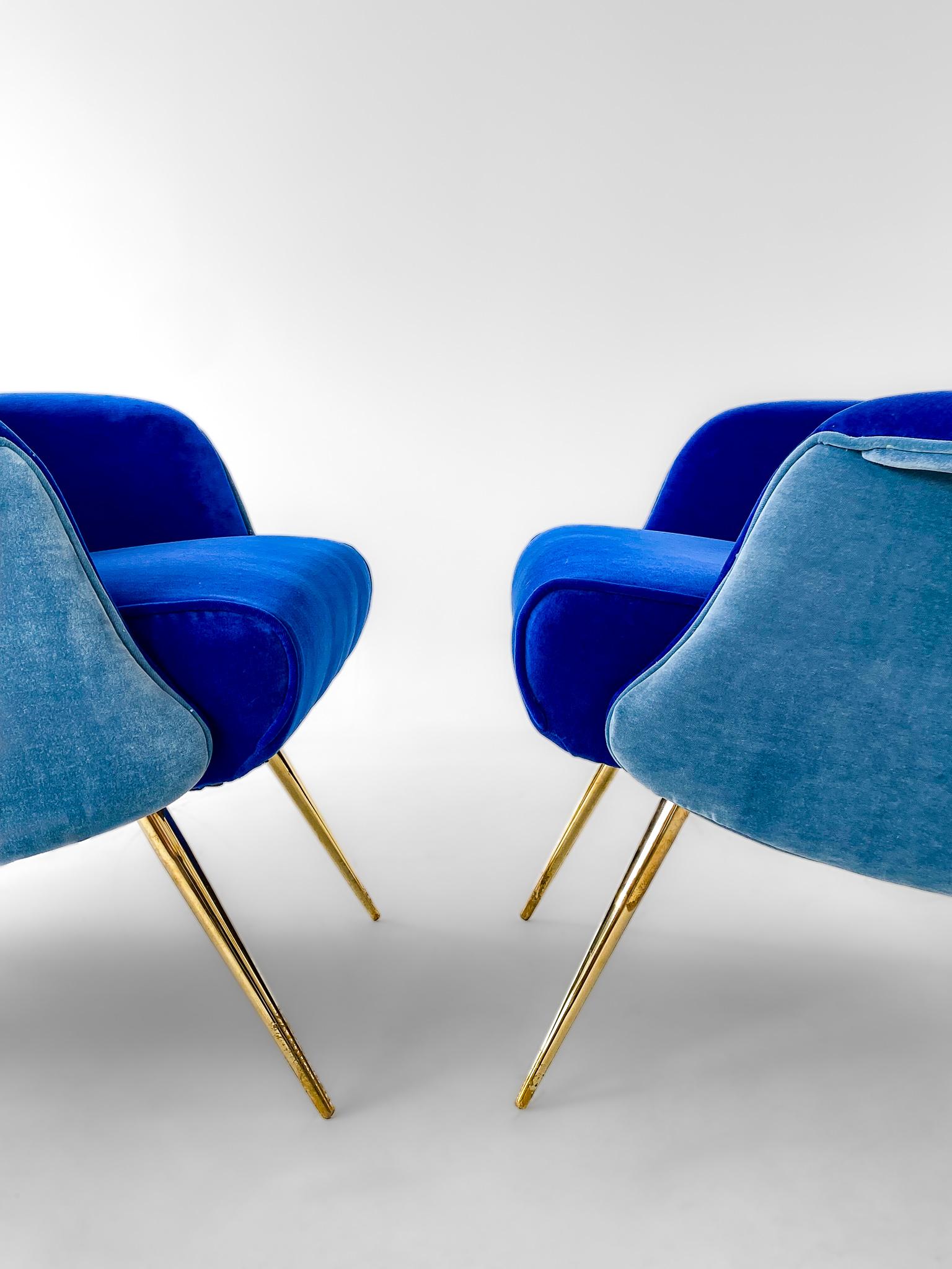 Mid-20th Century Mid-Century Modern Blue Velvet Lounge Chairs by Giuseppe Rossi, Italy, 1950s