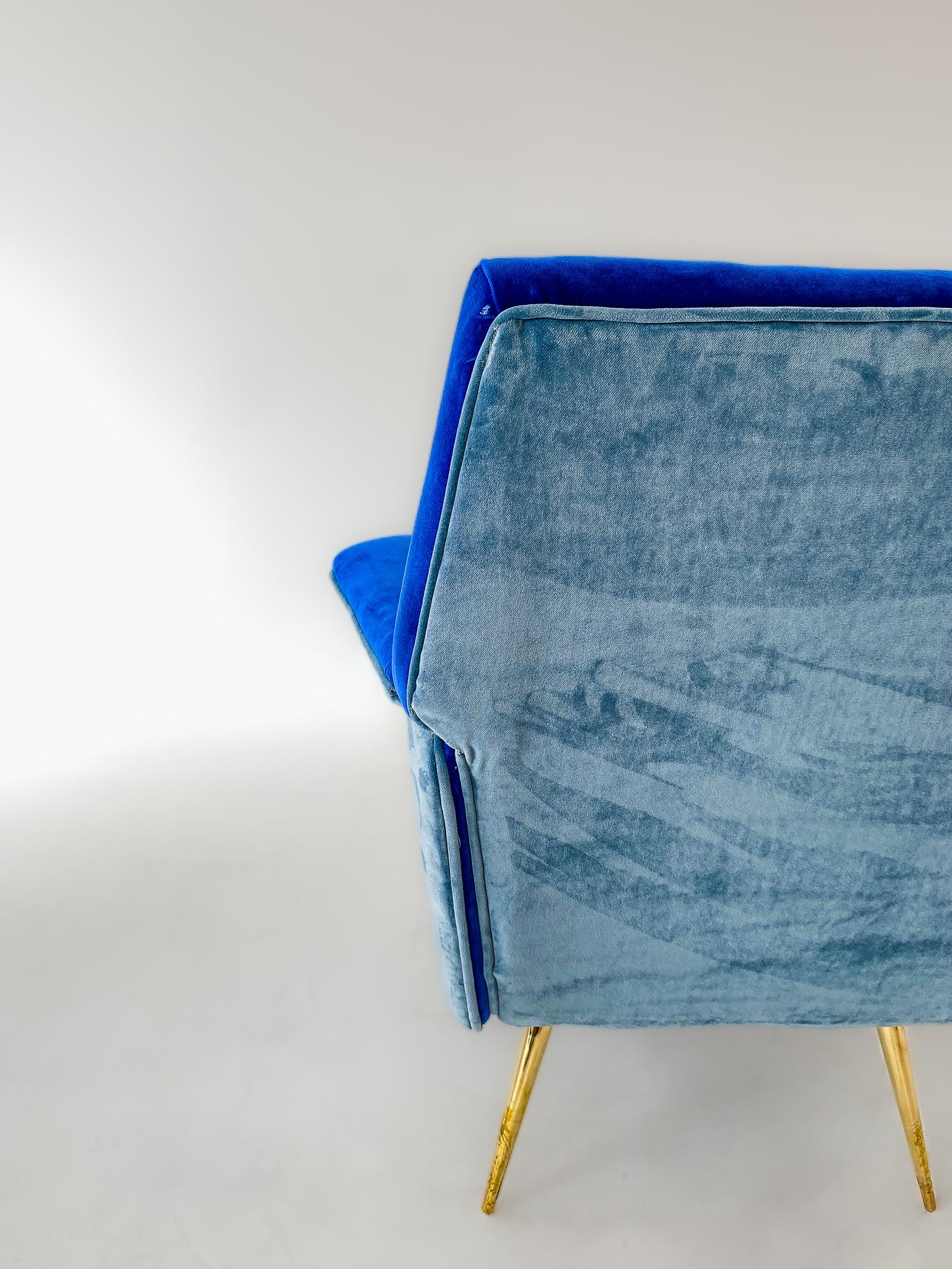Mid-Century Modern Blue Velvet Lounge Chairs by Giuseppe Rossi, Italy, 1950s 2