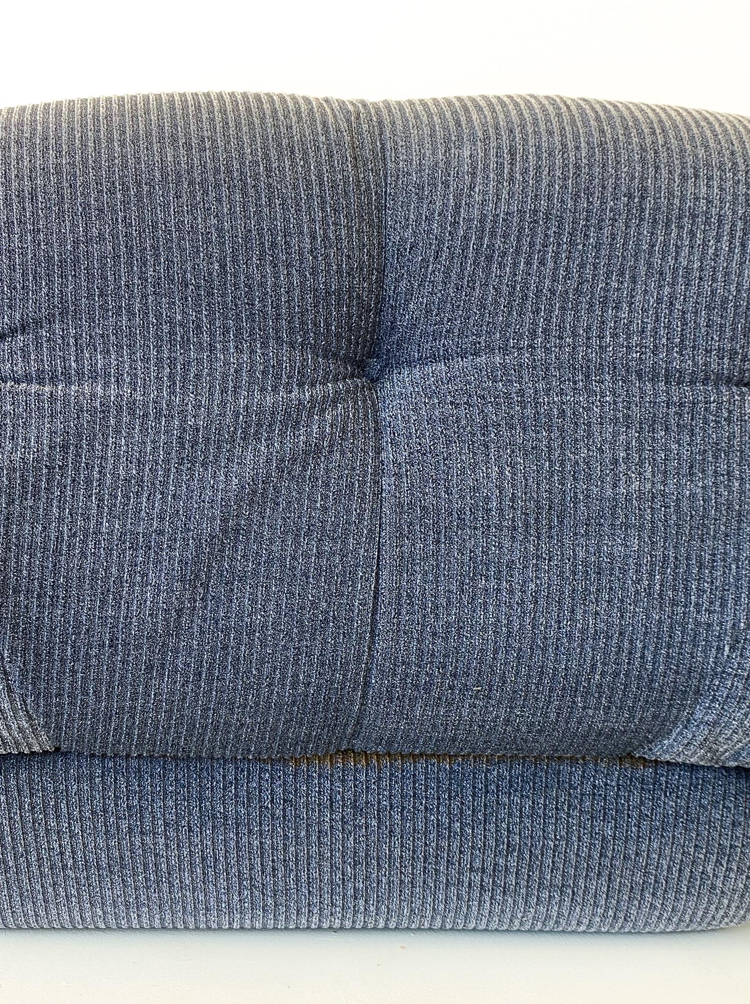 Mid-Century Modern Blue Velvet Sofa Nuvolone for Mimo Padova, Italy 1970s 11