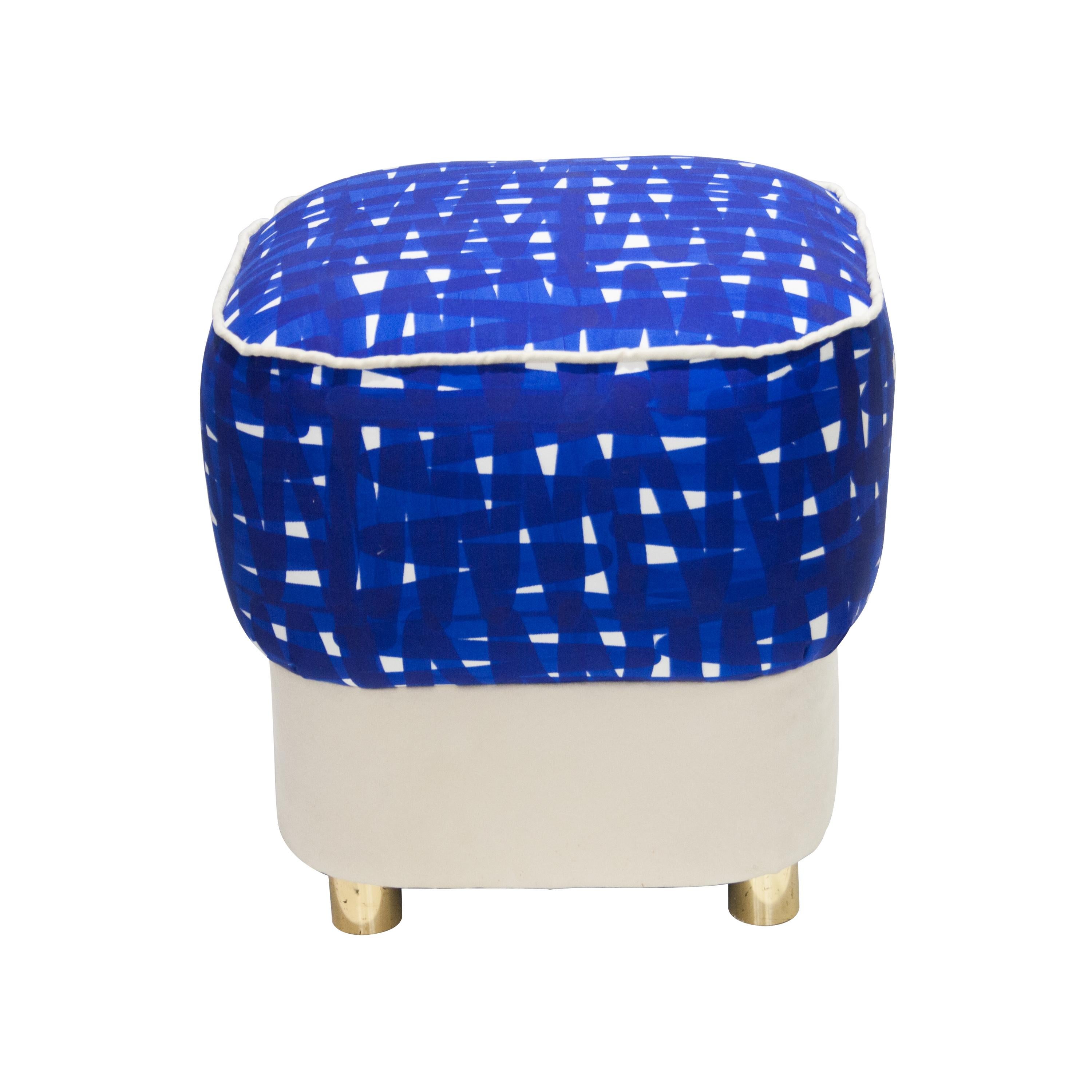 Mid-Century Modern Blue White Blue Brass Italian Pouf, 1950 In Good Condition For Sale In Madrid, ES