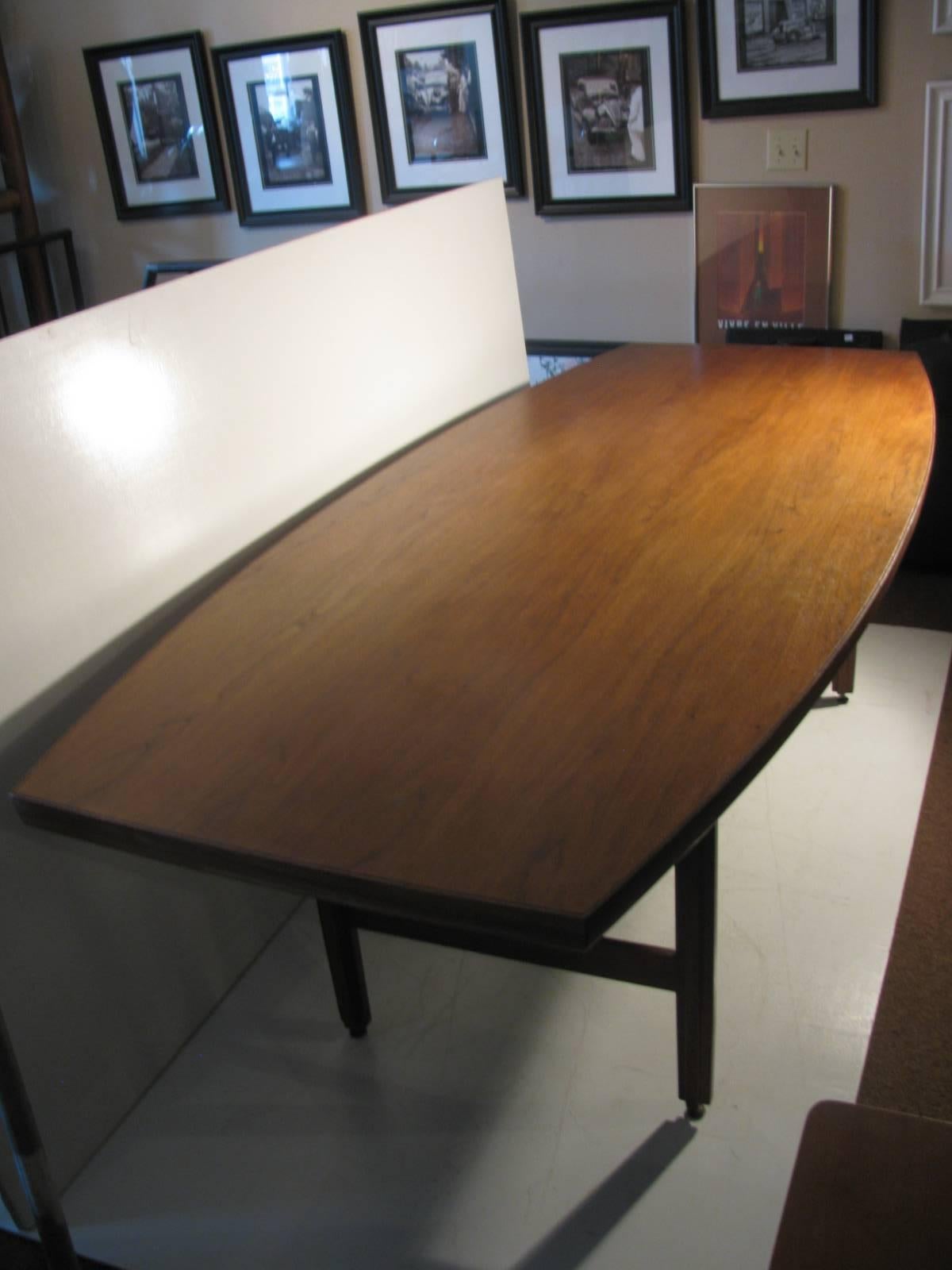 Mid-Century Modern Boat Shaped Black Walnut Dining Conference Table 4