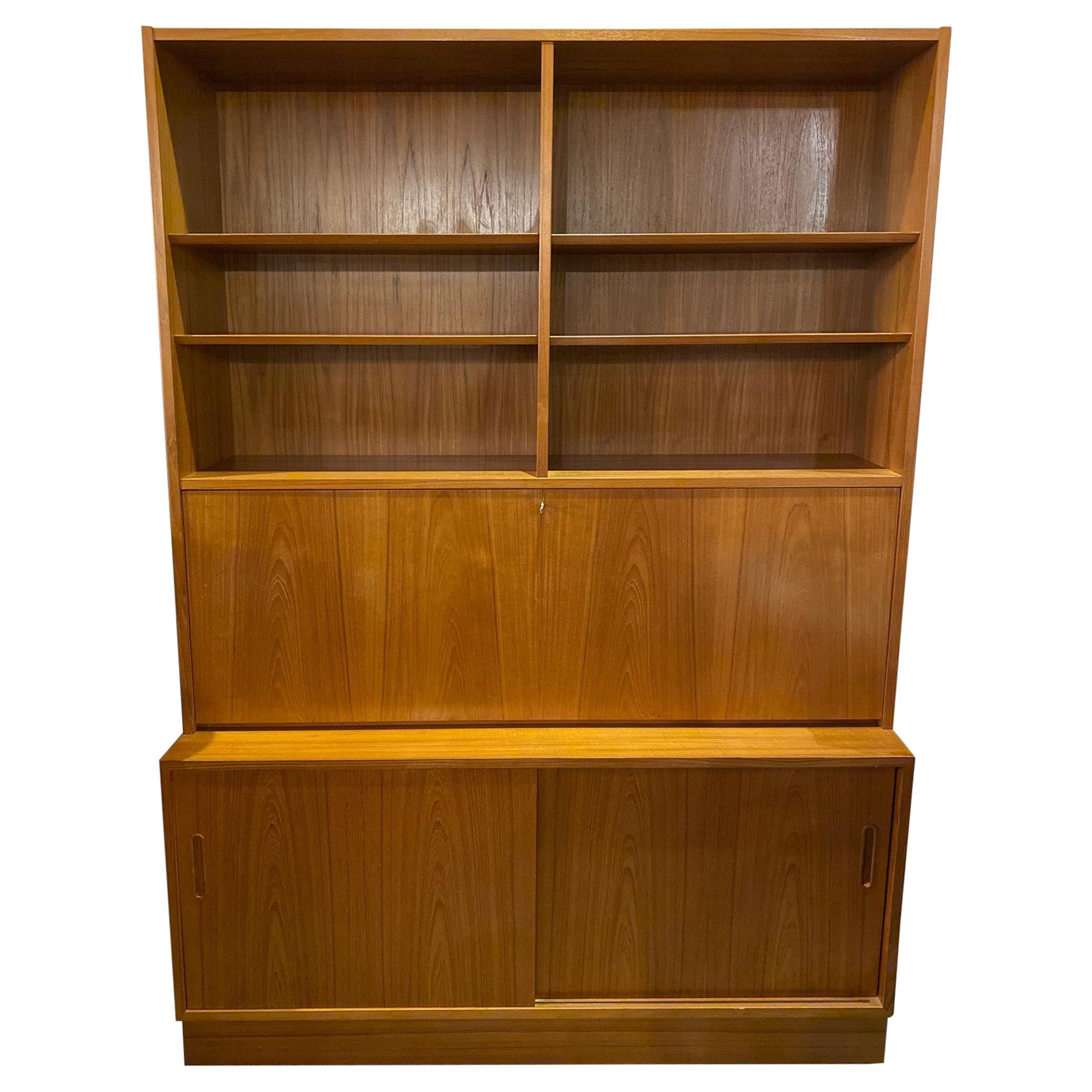 Mid-Century Modern Bookcase by Carlo Jensen for Hundevad