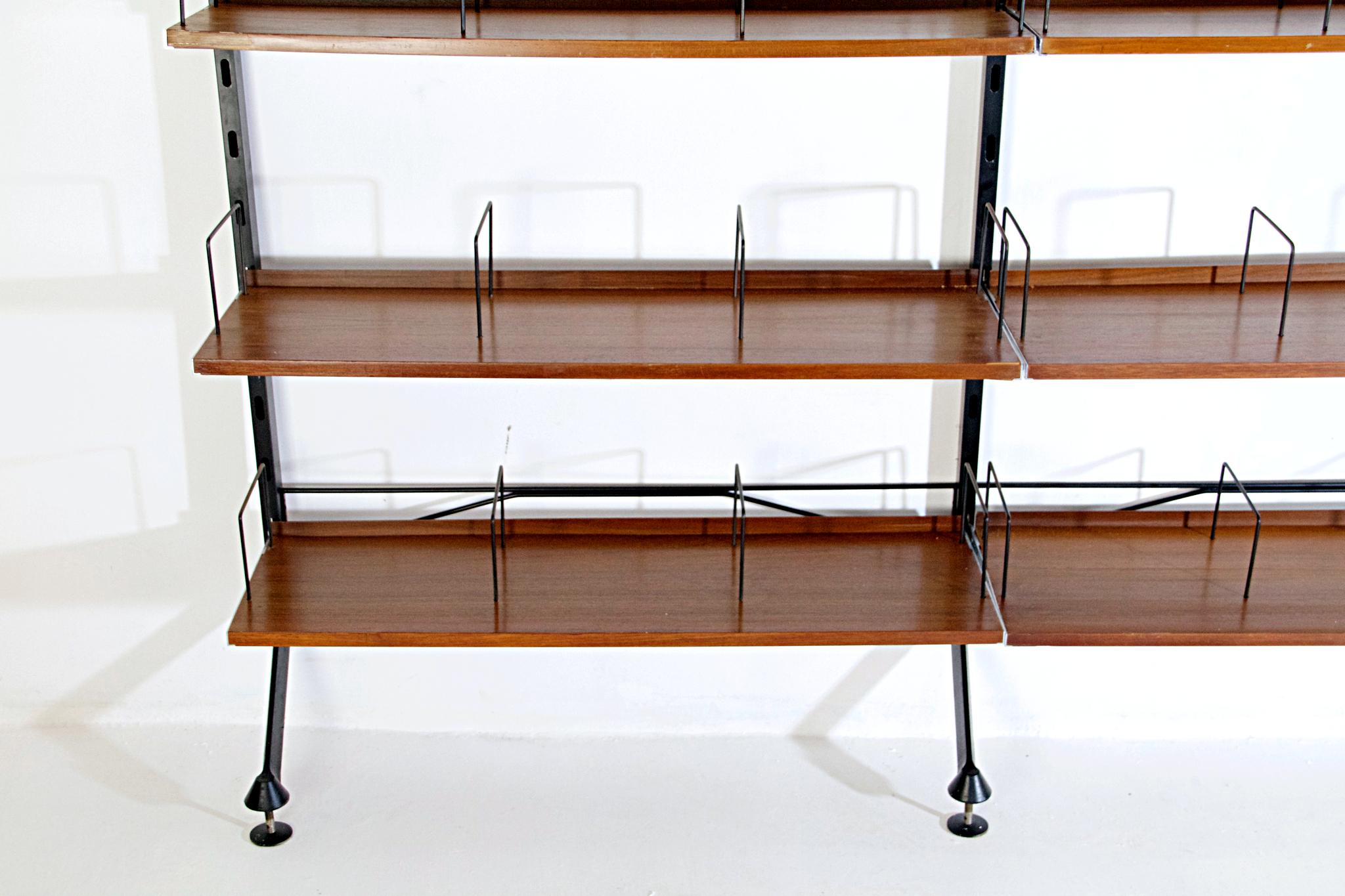 Italian Mid-Century Modern Bookcase by Ico Parisi for MIM Rome For Sale