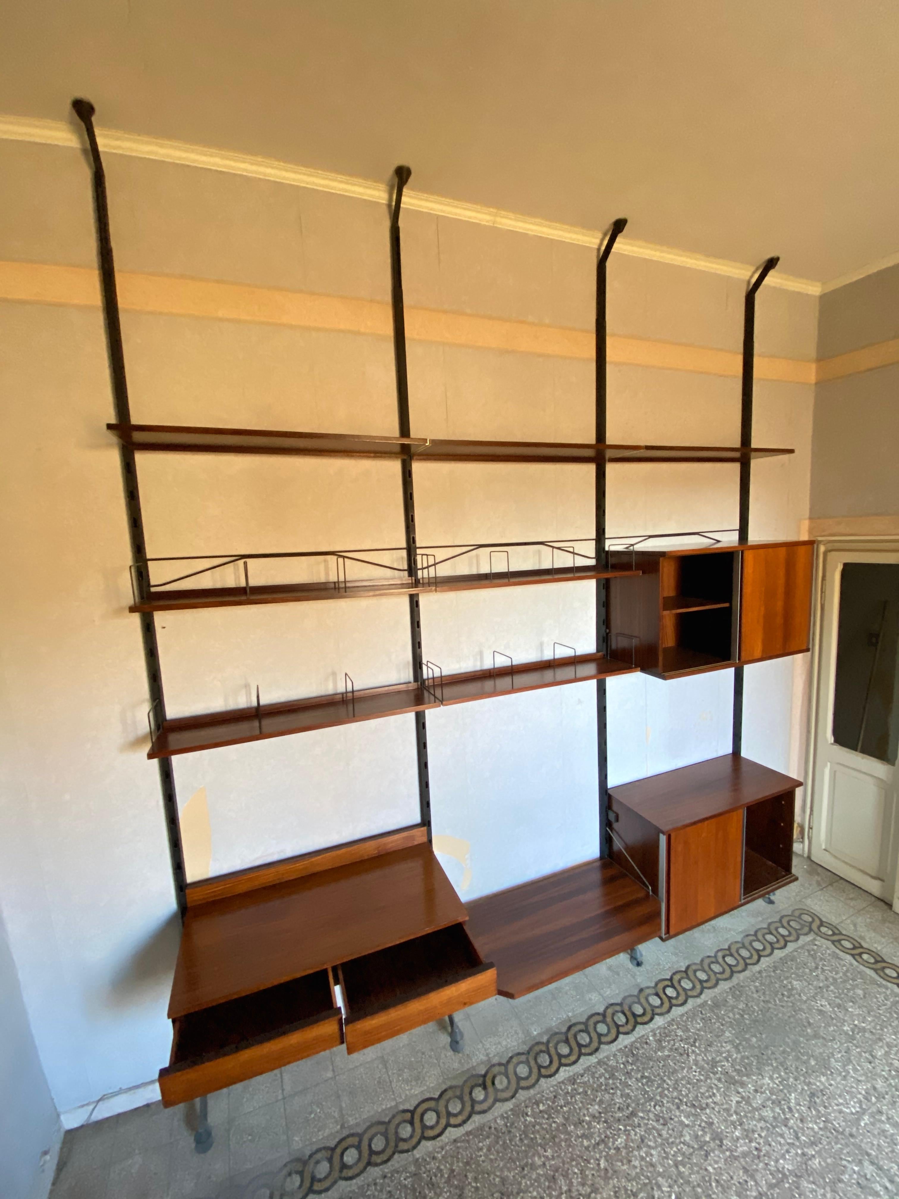 Mid-Century Modern Bookcase by Ico Parisi for MIM Rome In Excellent Condition In Albano Laziale, Rome/Lazio