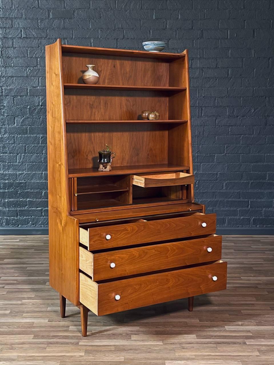 American Mid-Century Modern Bookshelf Hutch by Kipp Stewart for Drexel For Sale