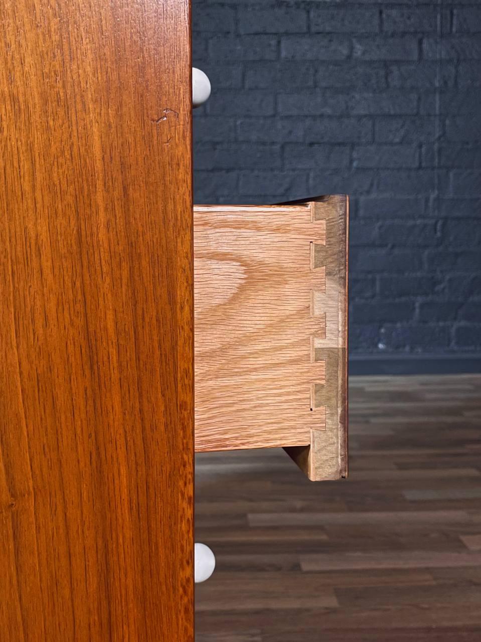 Mid-Century Modern Bookshelf Hutch by Kipp Stewart for Drexel For Sale 3
